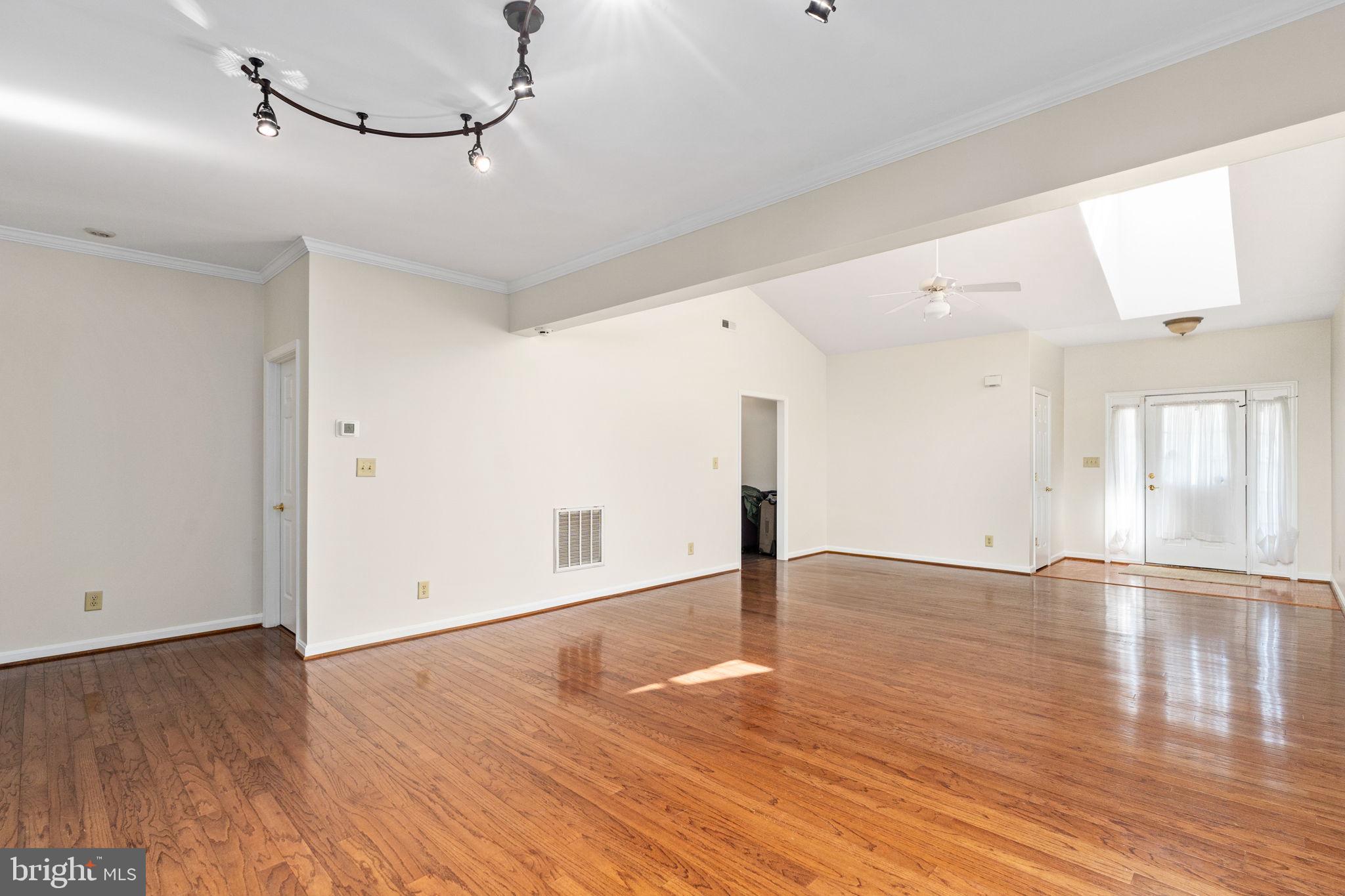 OAKVIEW (SALEM FIELDS) - Residential