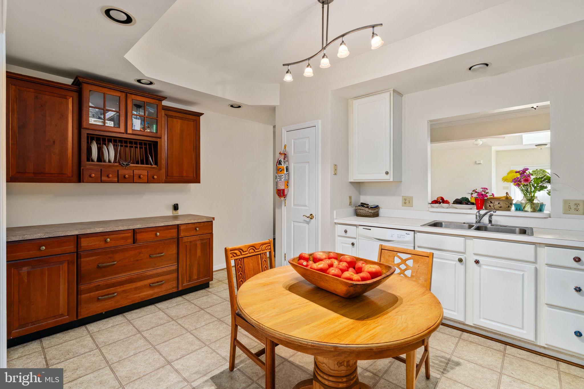 OAKVIEW (SALEM FIELDS) - Residential