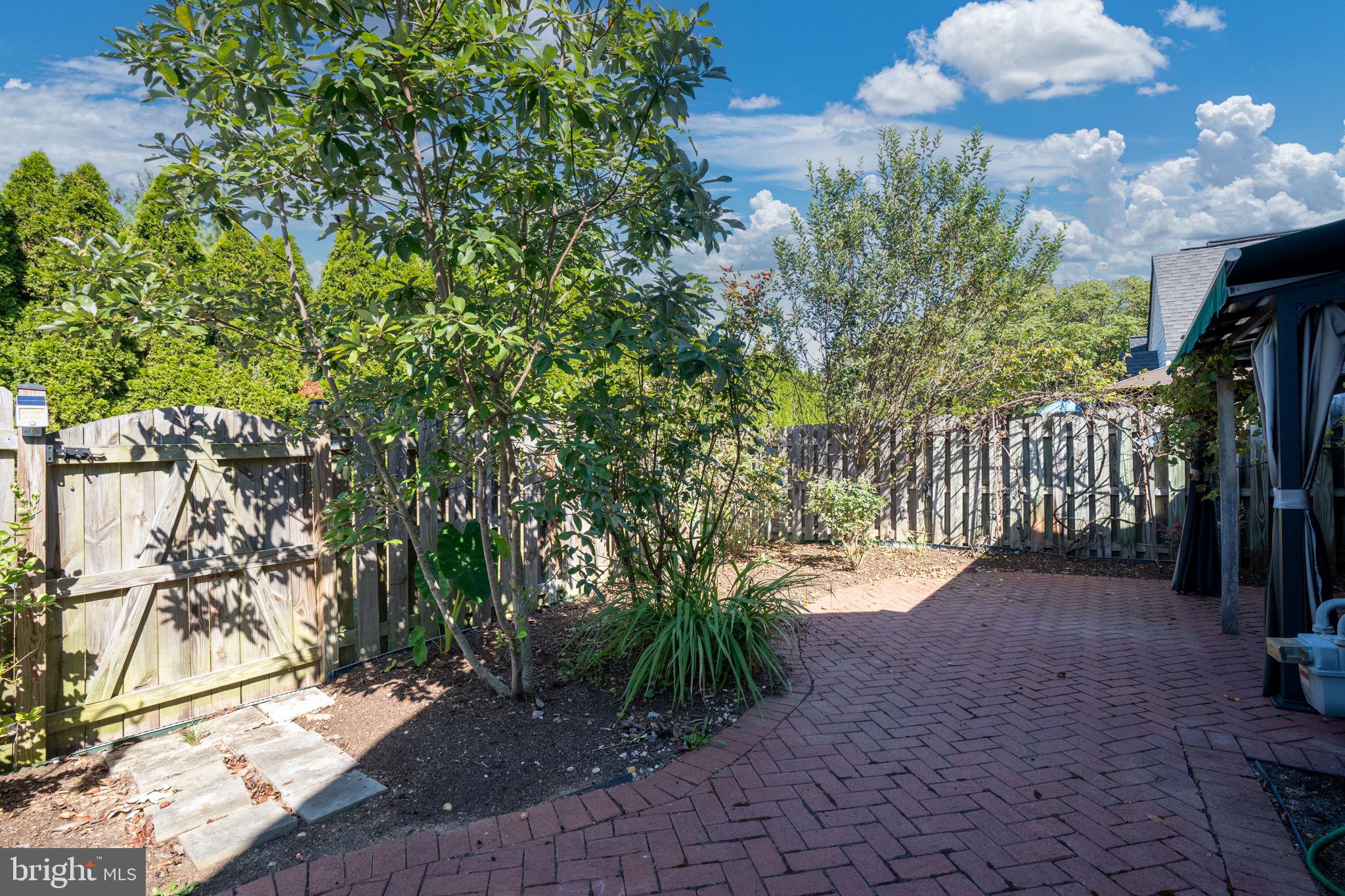 OAKVIEW (SALEM FIELDS) - Residential