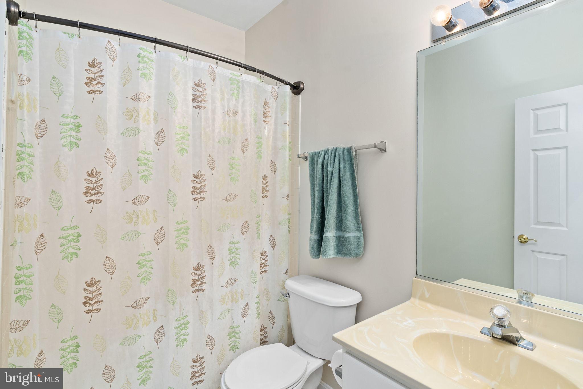 OAKVIEW (SALEM FIELDS) - Residential