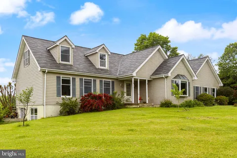 37677 Cooksville Road, Purcellville, VA MLS: VALO2092554