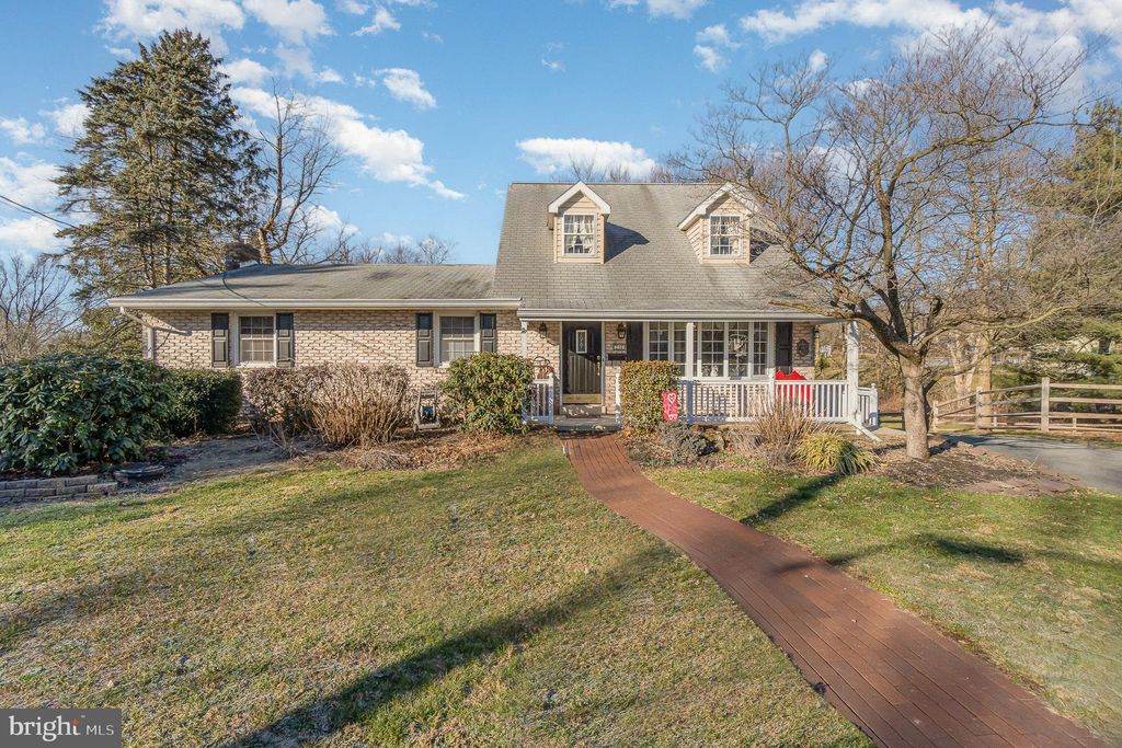 Photo of 230 N Chestnut Street, Elizabethtown, PA 17022 (MLS # PALA2045896)