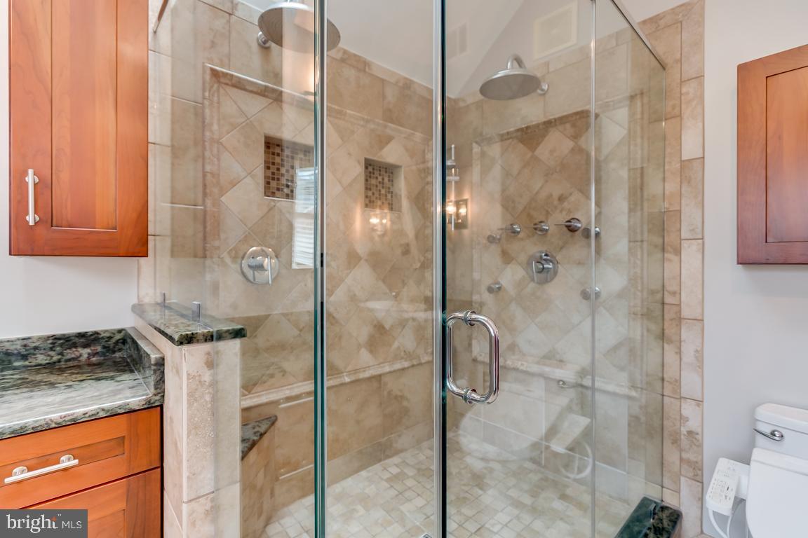 RIDGEGATE WOODS - Residential