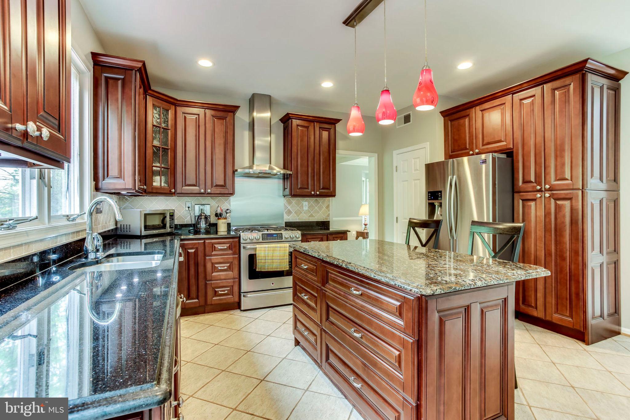 RIDGEGATE WOODS - Residential