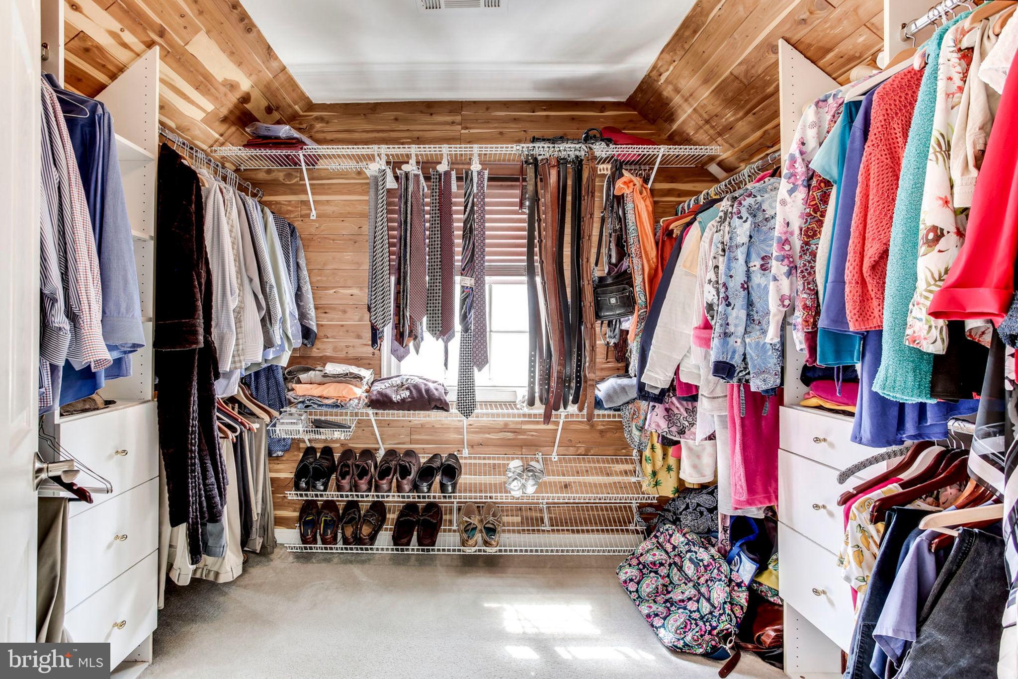 RIDGEGATE WOODS - Residential