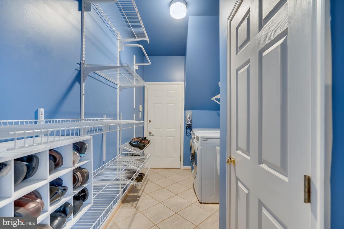 RIDGEGATE WOODS - Residential