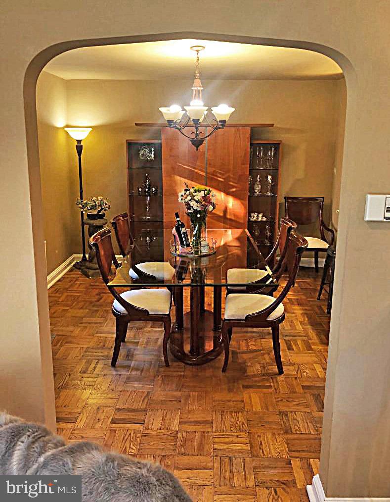 WYNNEWOOD VALLEY - Residential Lease