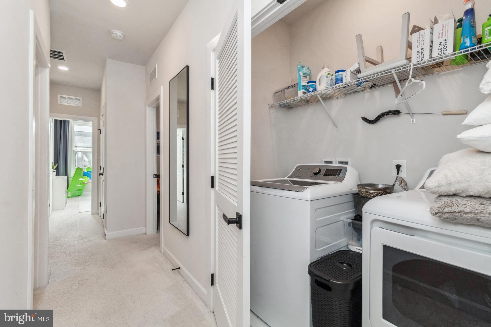 CEDAR CREEK - Residential