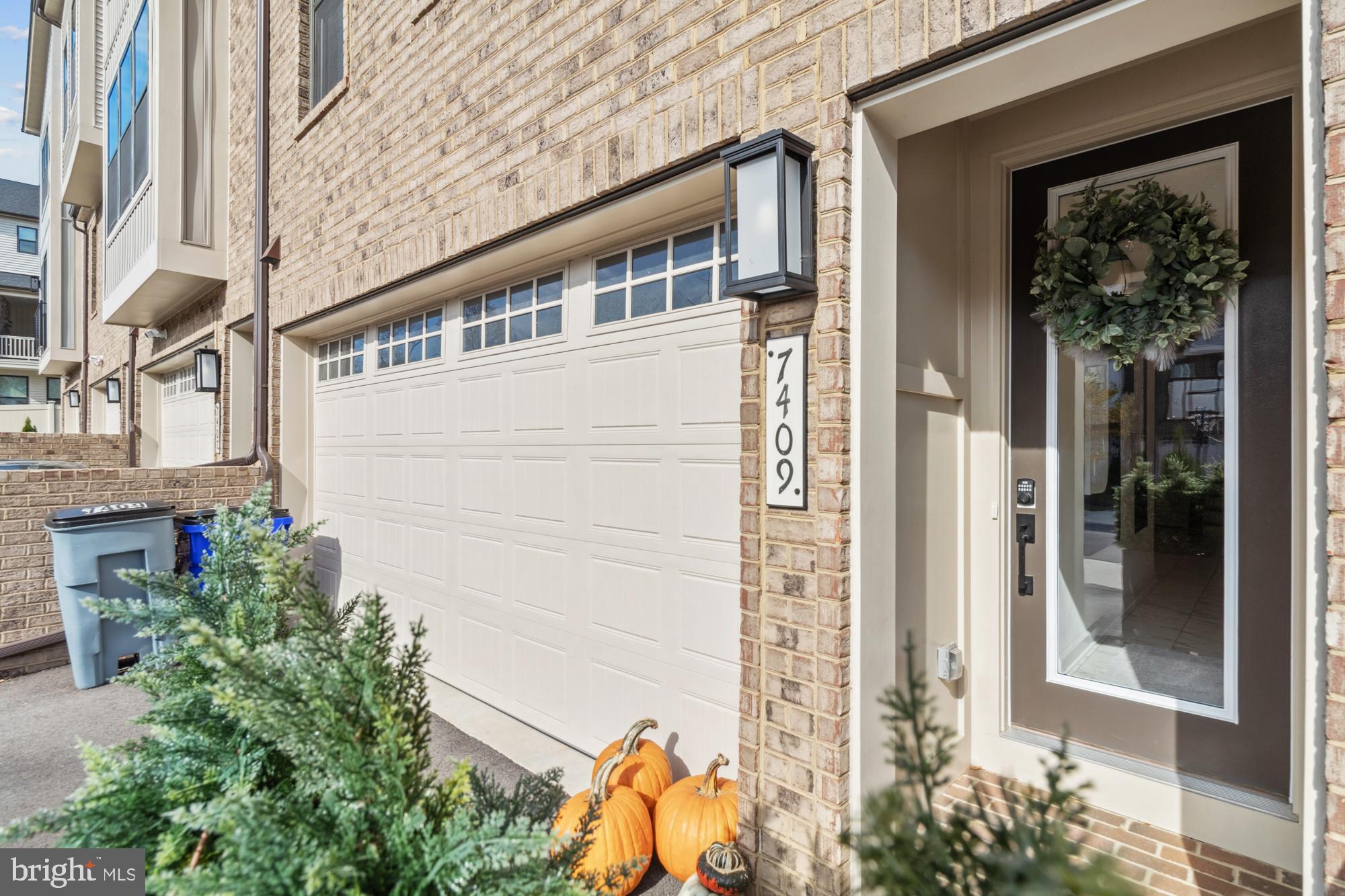 CEDAR CREEK - Residential