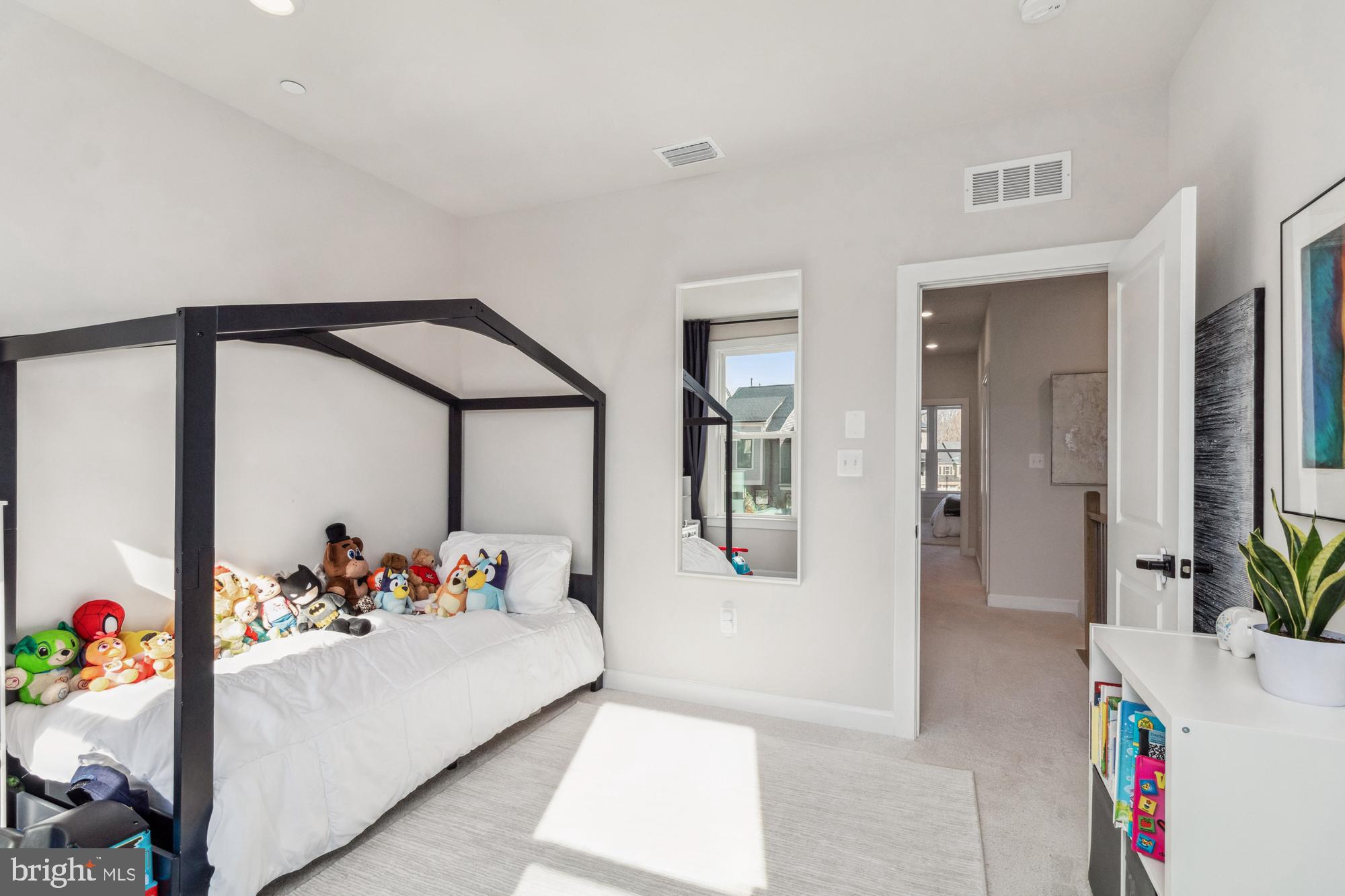 CEDAR CREEK - Residential