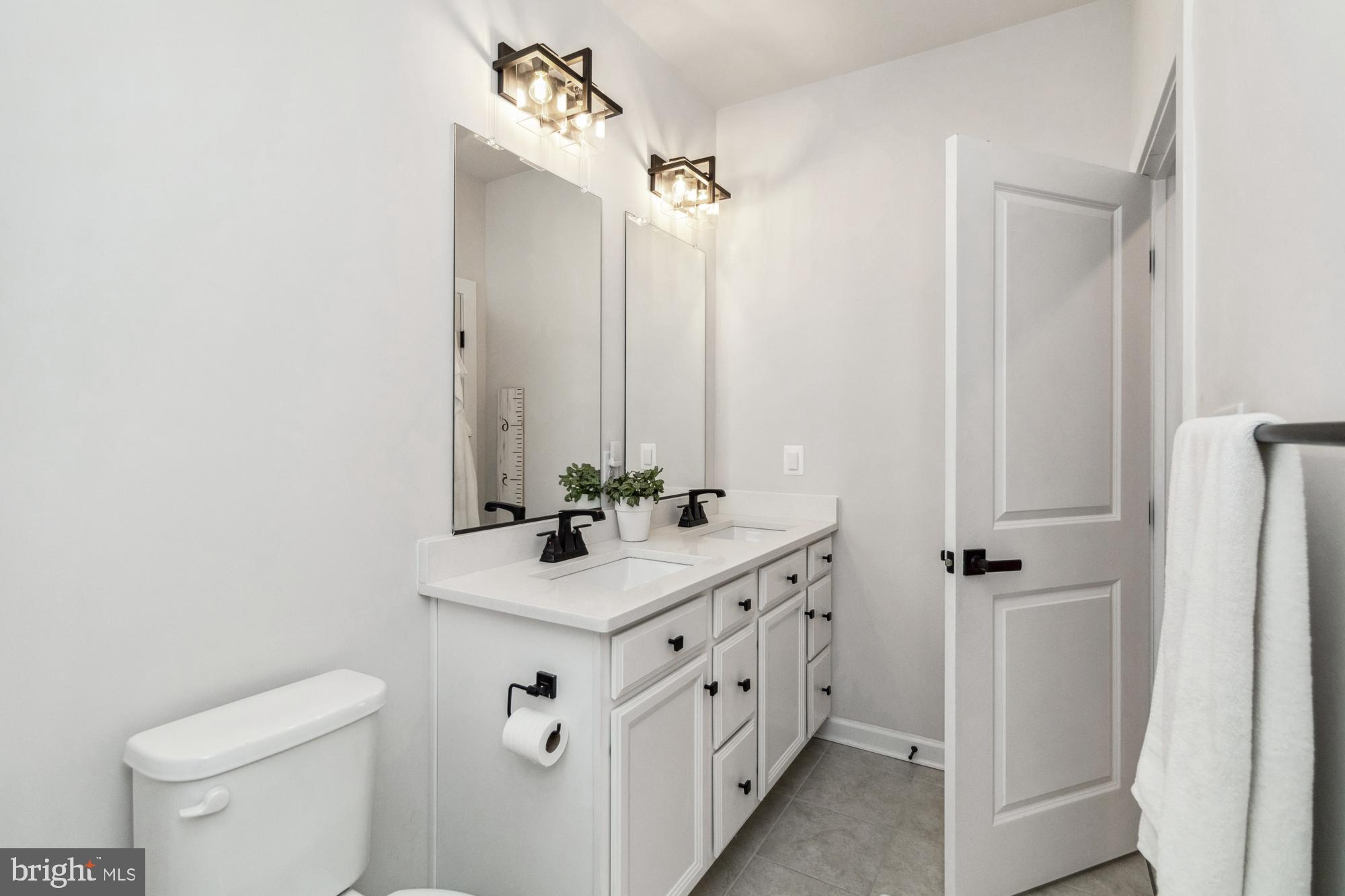CEDAR CREEK - Residential