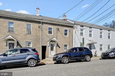 212 ANN STREET PHOENIXVILLE PA 19460