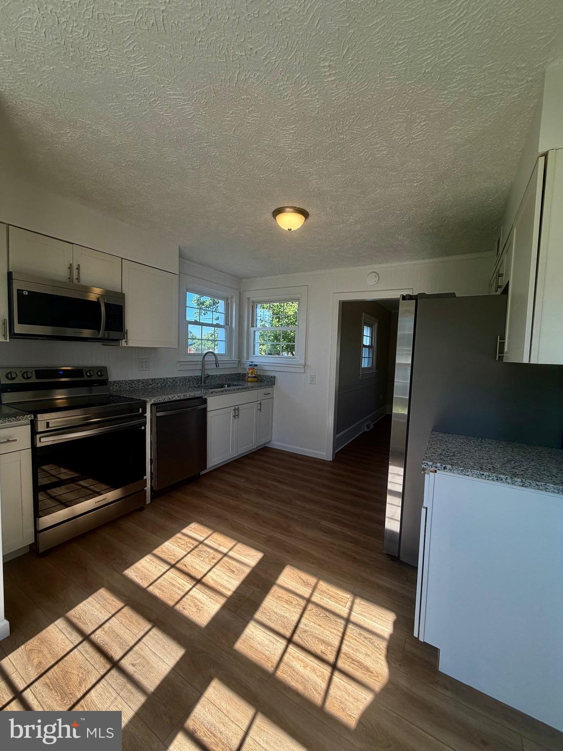 SYCAMORE PARK - Residential