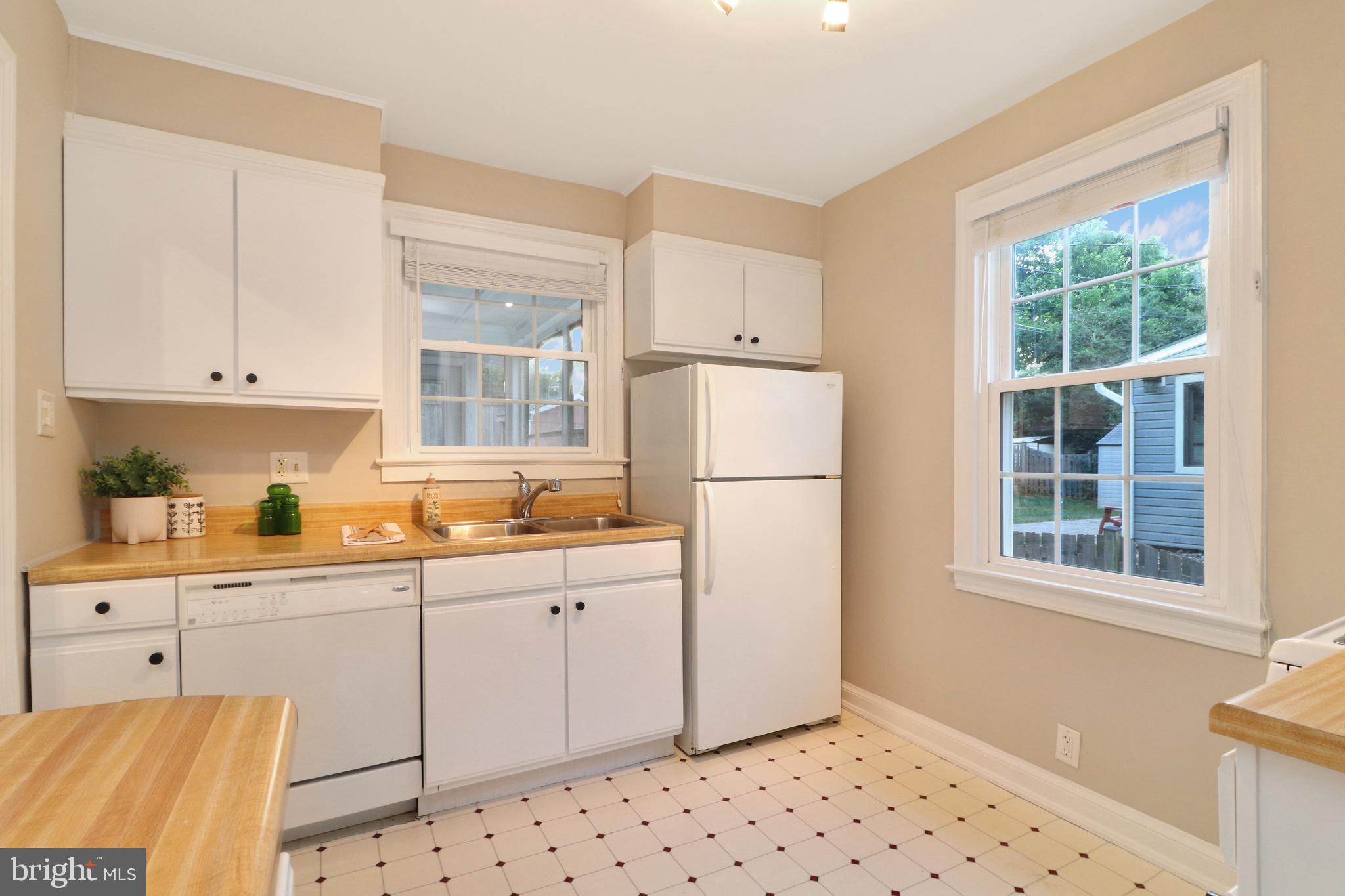 MASON TERRACE - Residential