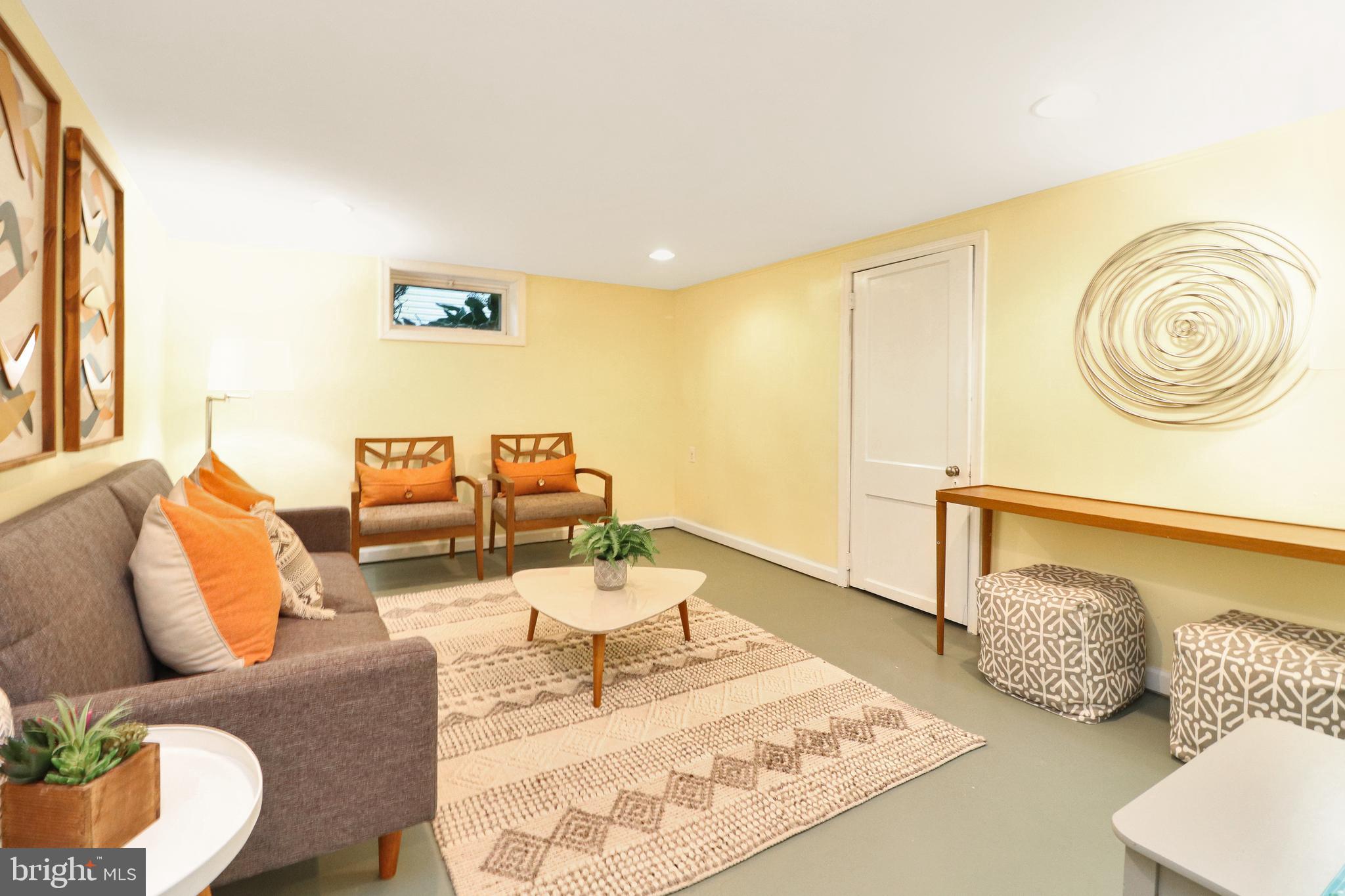 MASON TERRACE - Residential