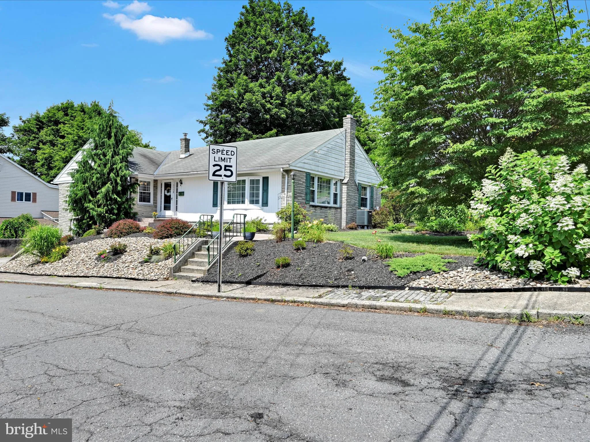 Port Carbon, Pennsylvania 17965, United States, 3 Bedrooms Bedrooms, ,3 BathroomsBathrooms,Residential,Active,167130