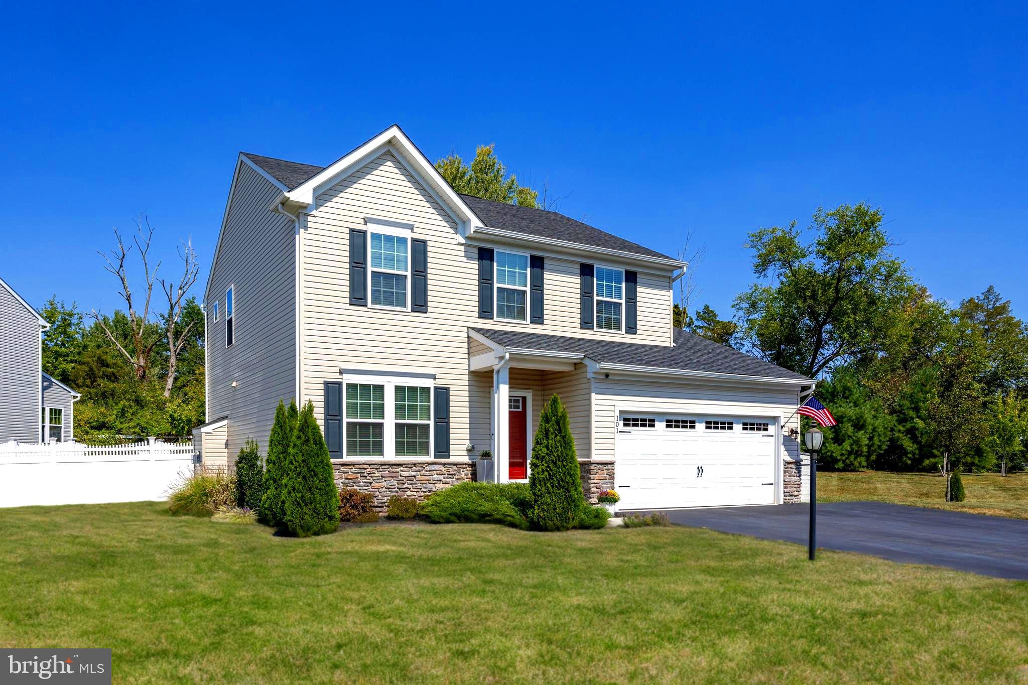HANOVER POINTE - Residential