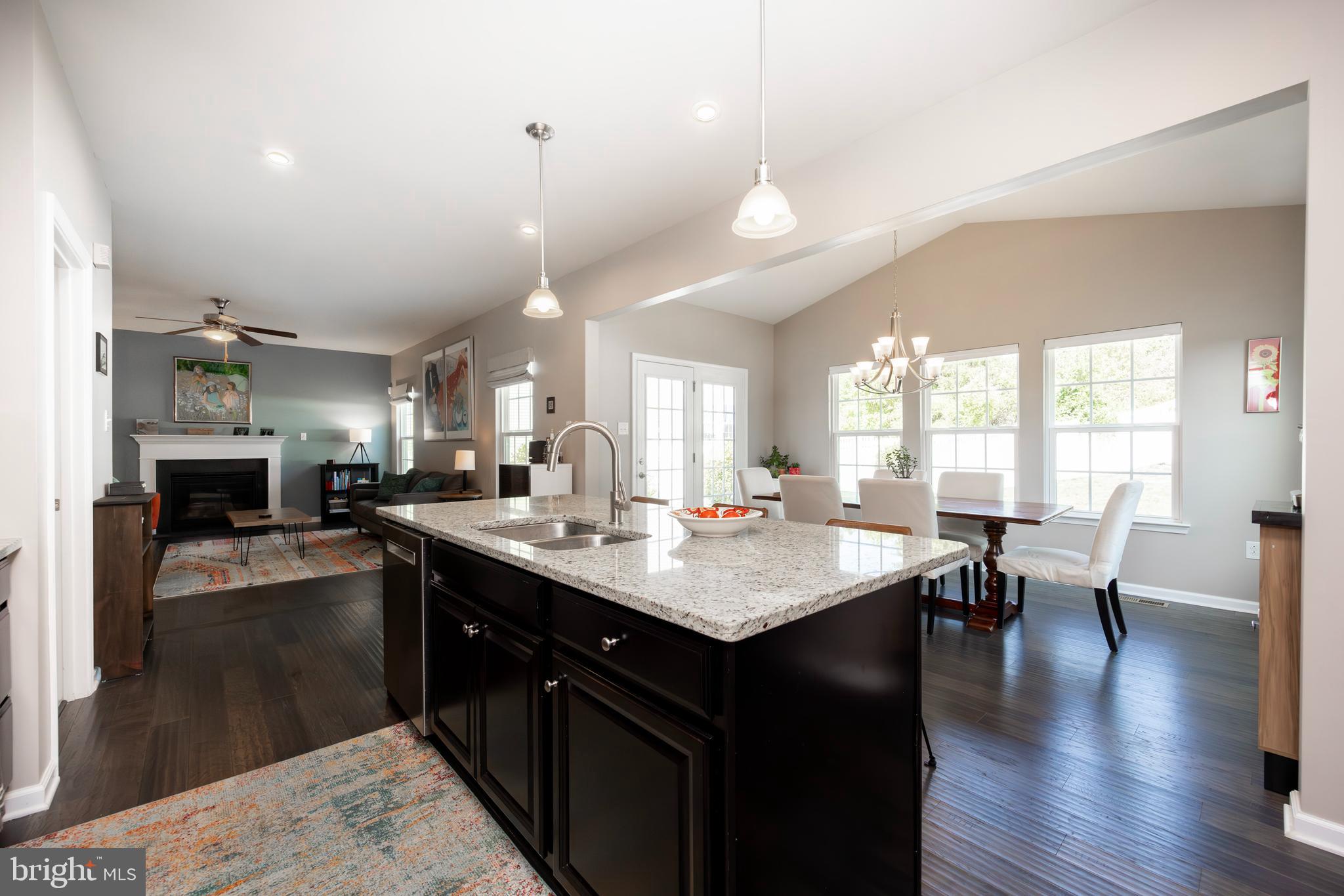 HANOVER POINTE - Residential