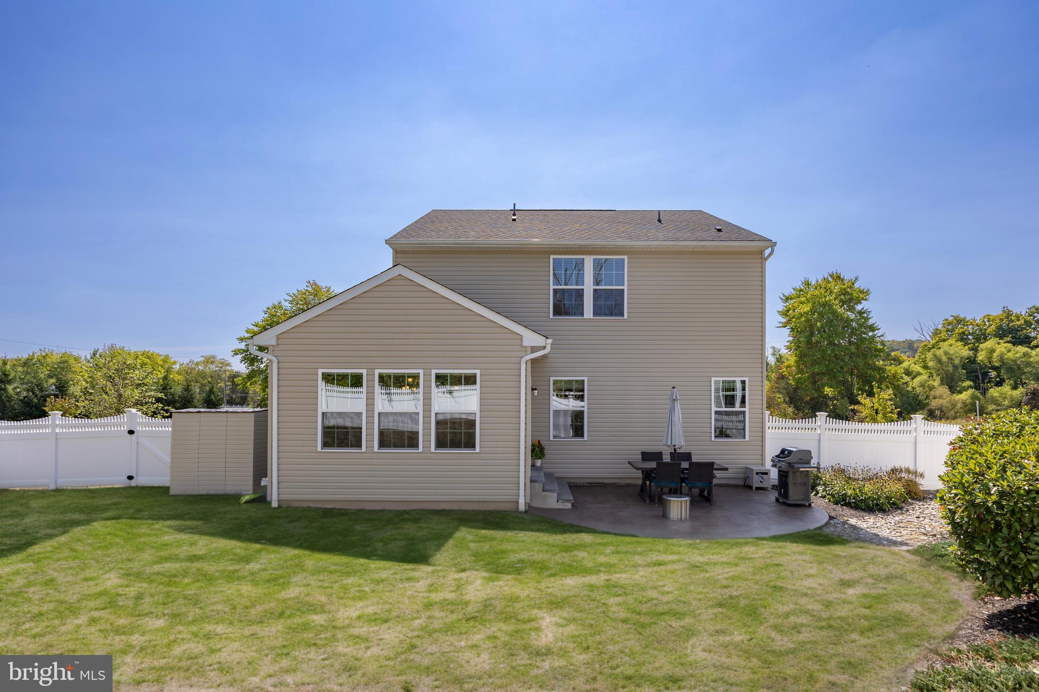 HANOVER POINTE - Residential