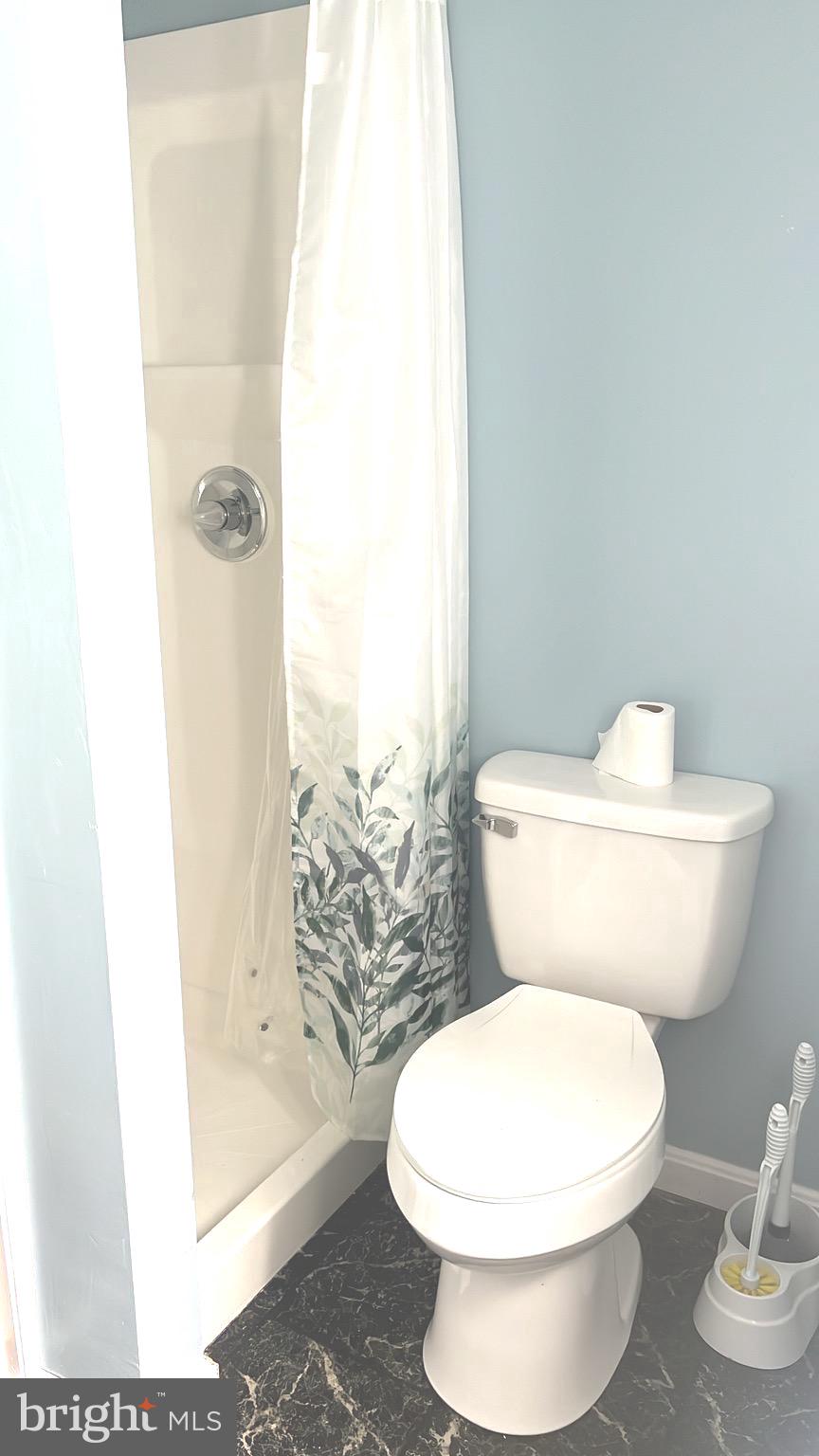 FREDERICKTOWNE VILLAGE - Residential Lease