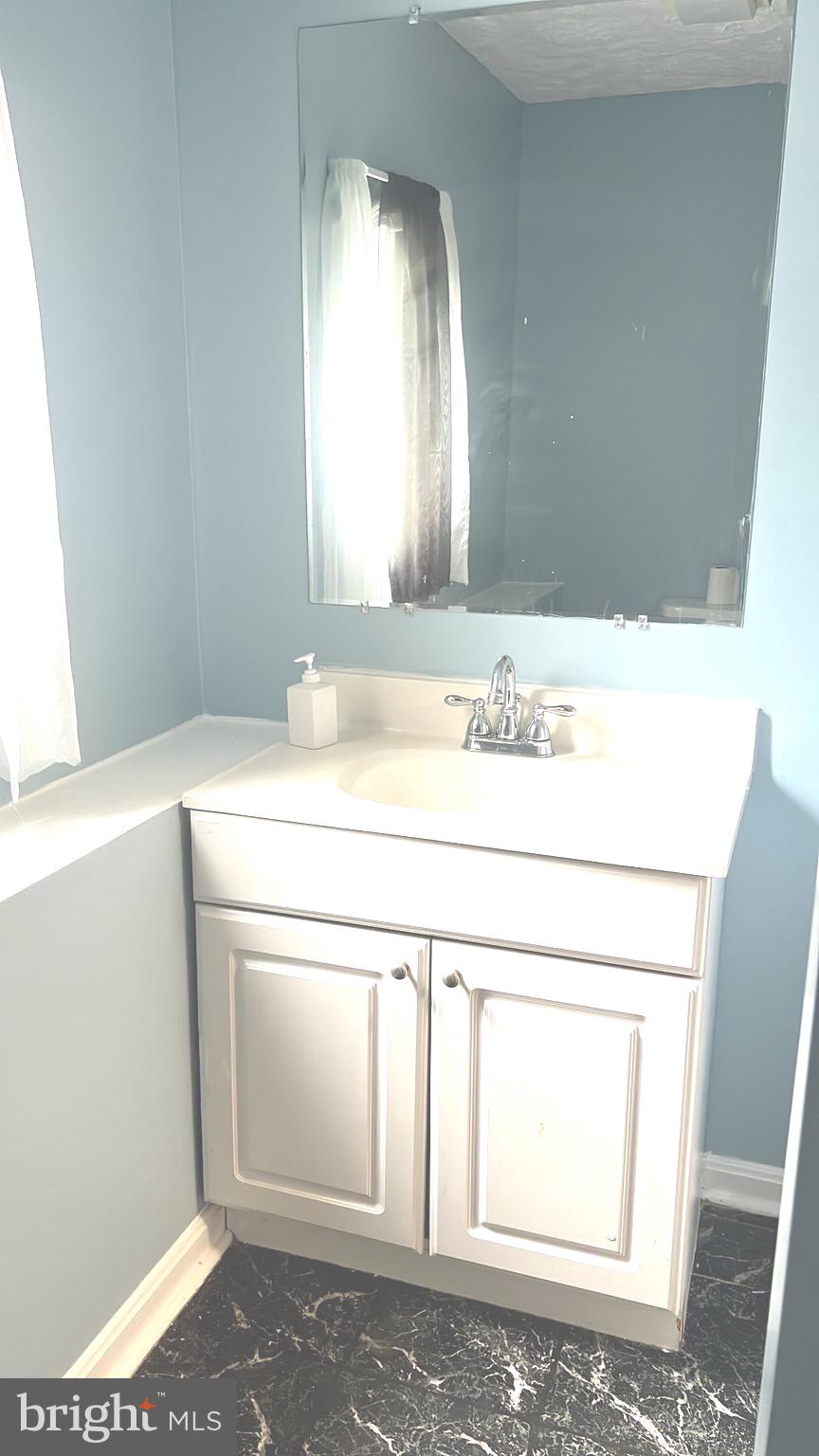 FREDERICKTOWNE VILLAGE - Residential Lease