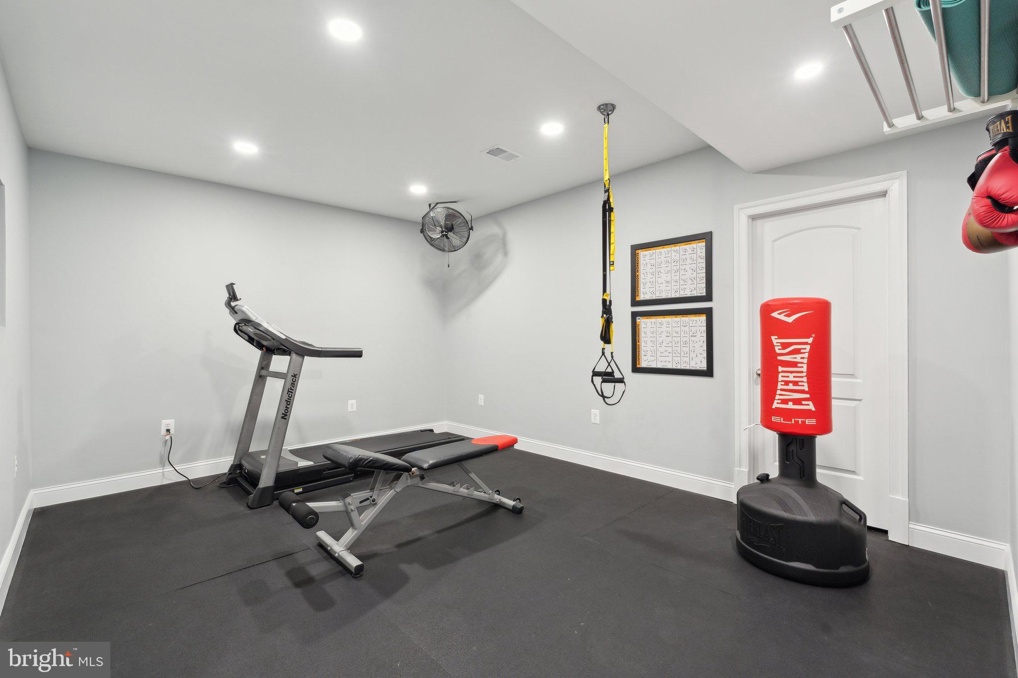 WILLOWSFORD - Residential Lease