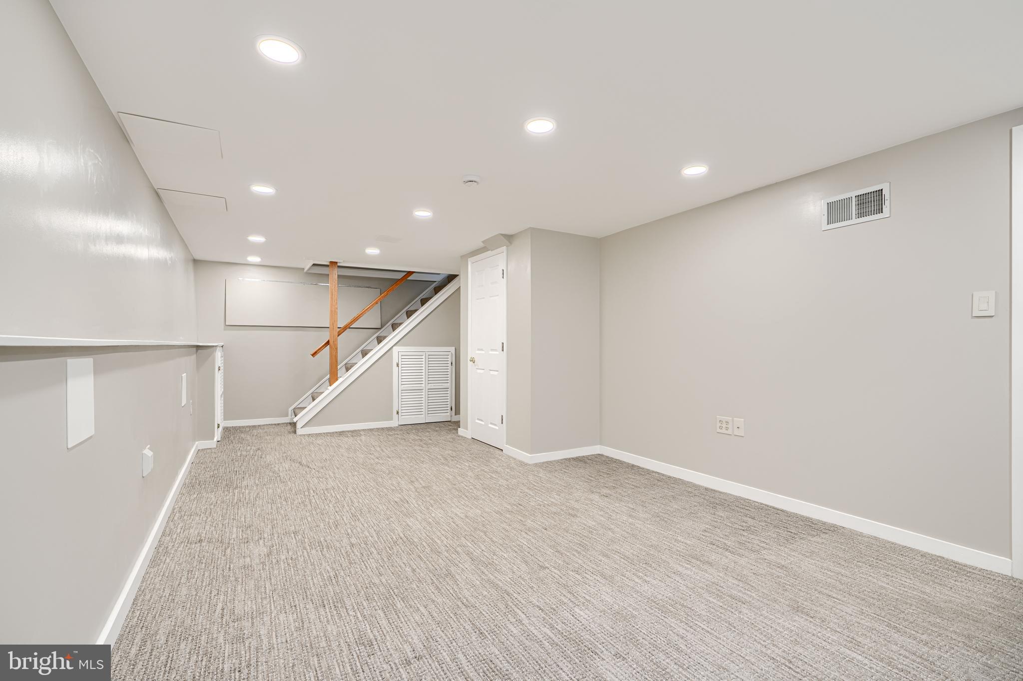 WEST RIDING - Residential