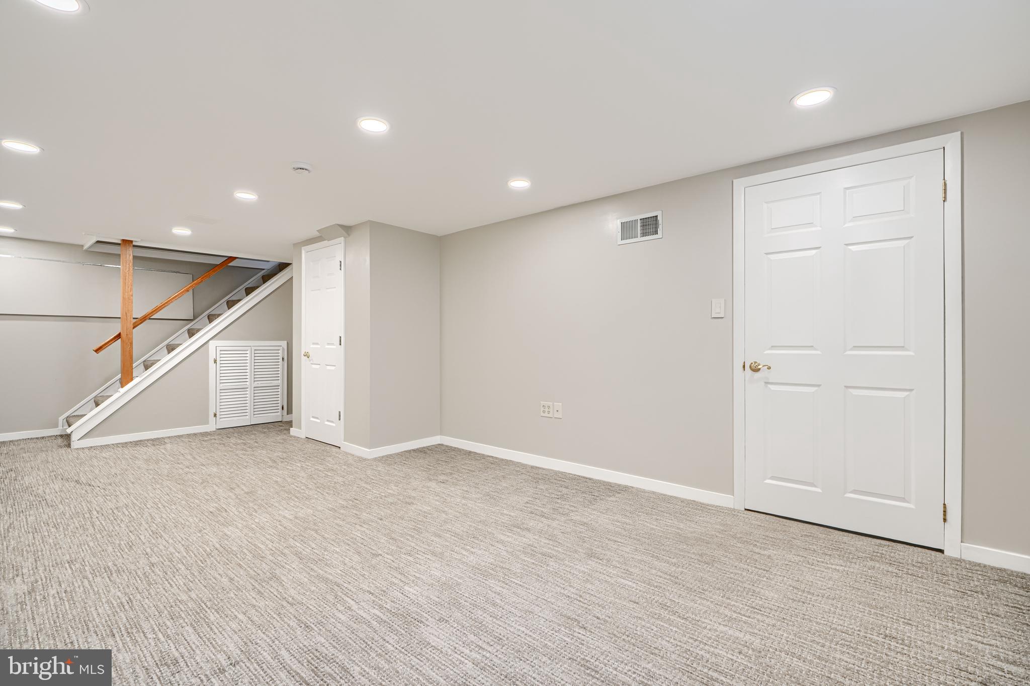 WEST RIDING - Residential