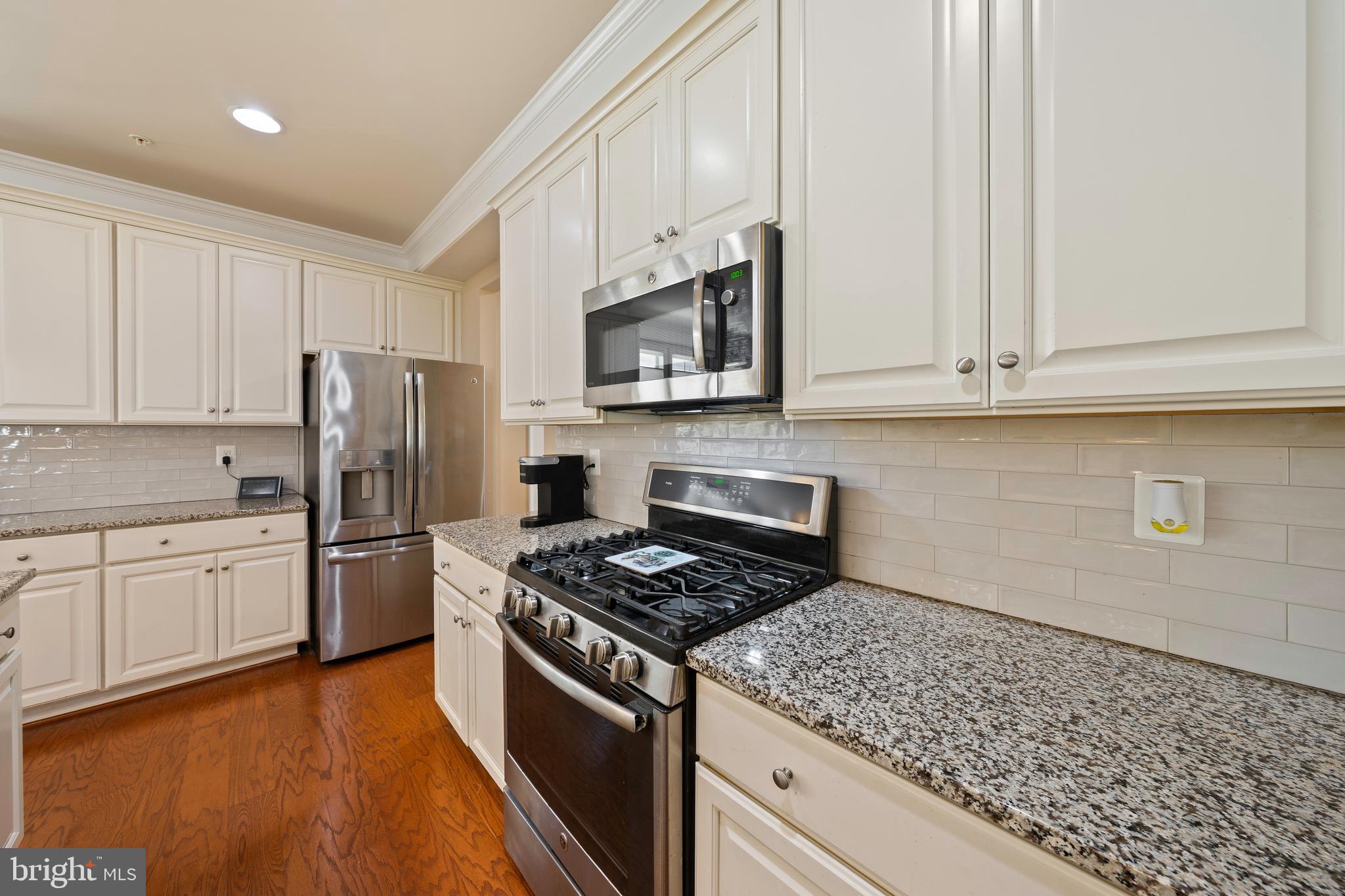 THE HARBOURS AT SOLOMONS ISLAND - Residential