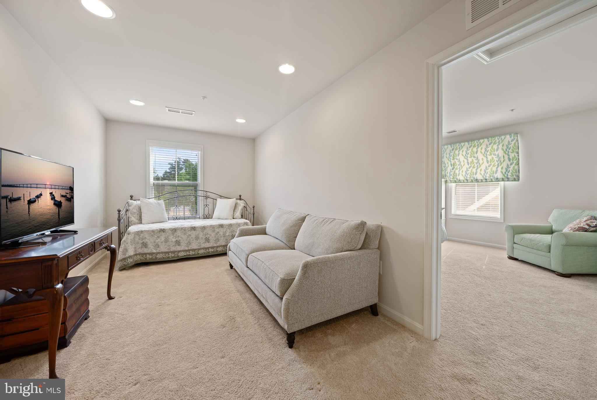 THE HARBOURS AT SOLOMONS ISLAND - Residential