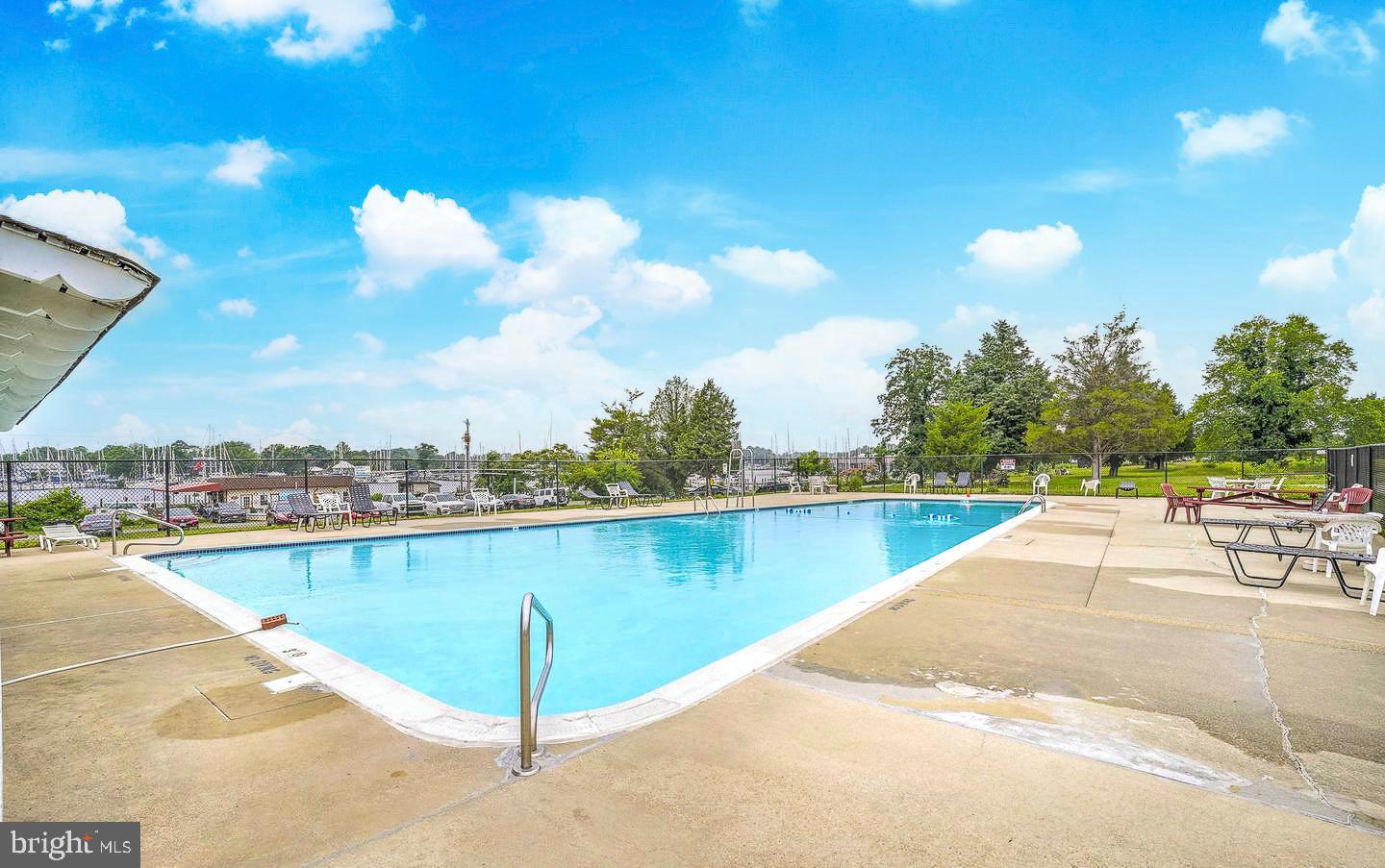 THE HARBOURS AT SOLOMONS ISLAND - Residential
