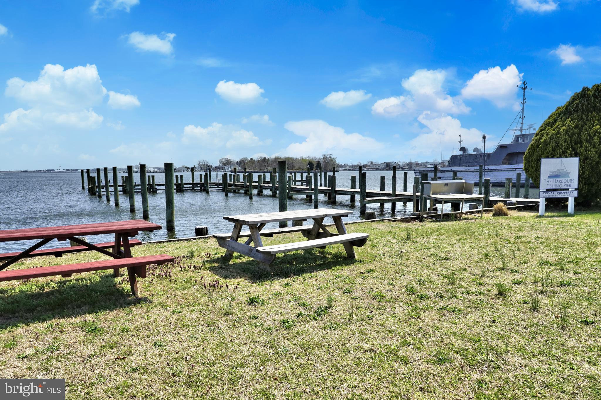 THE HARBOURS AT SOLOMONS ISLAND - Residential