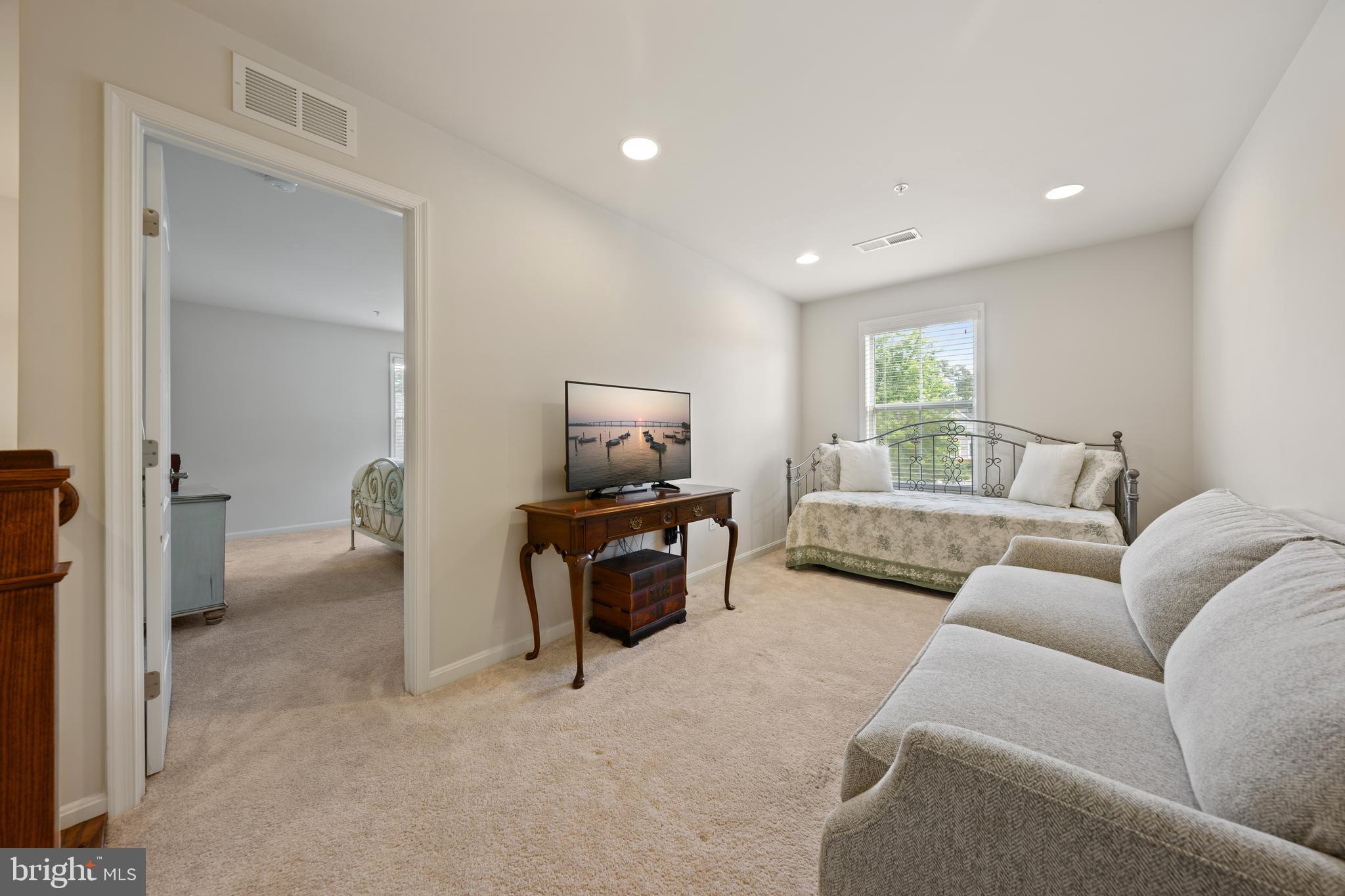 THE HARBOURS AT SOLOMONS ISLAND - Residential