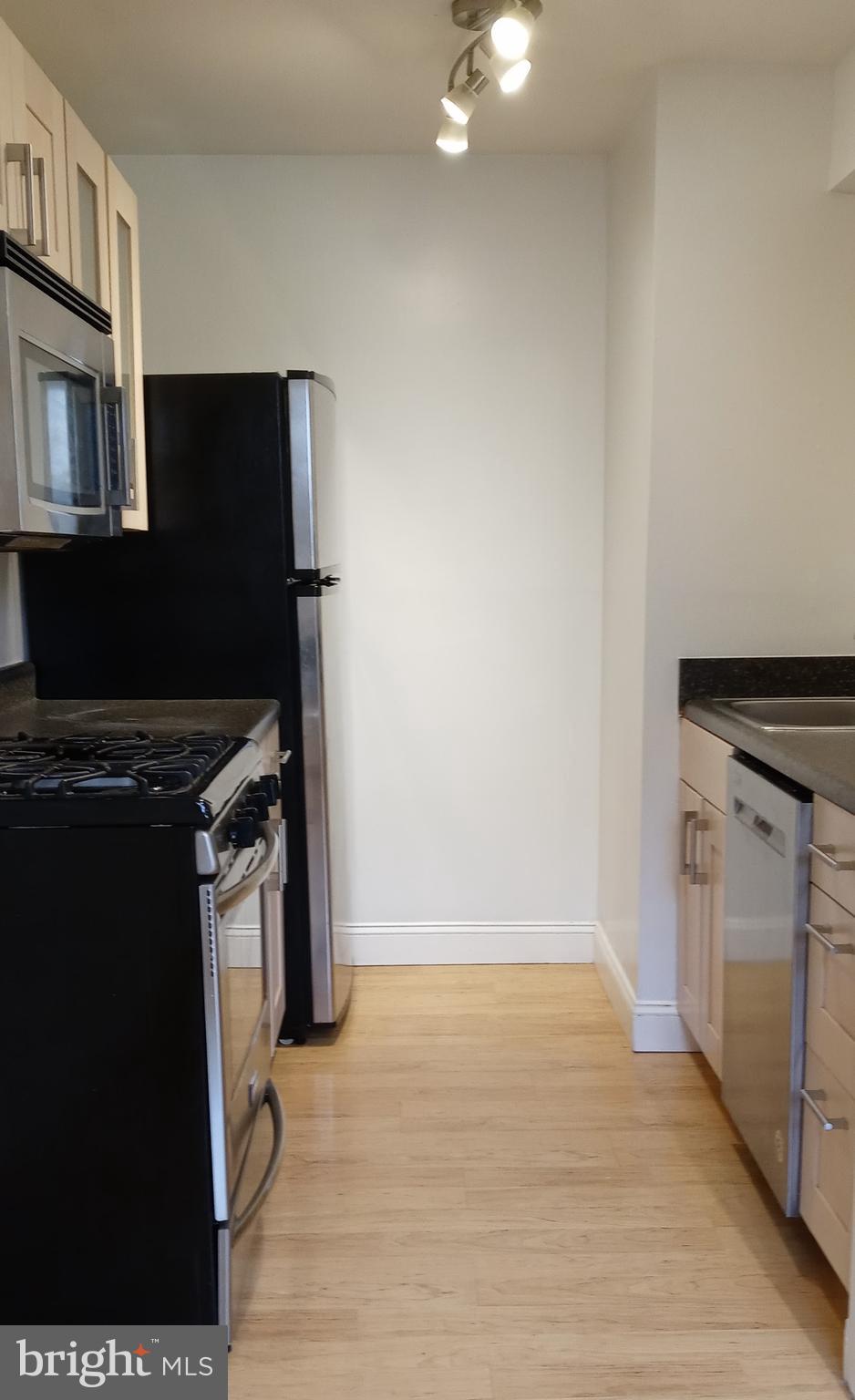 GROSVENOR PARK - Residential Lease