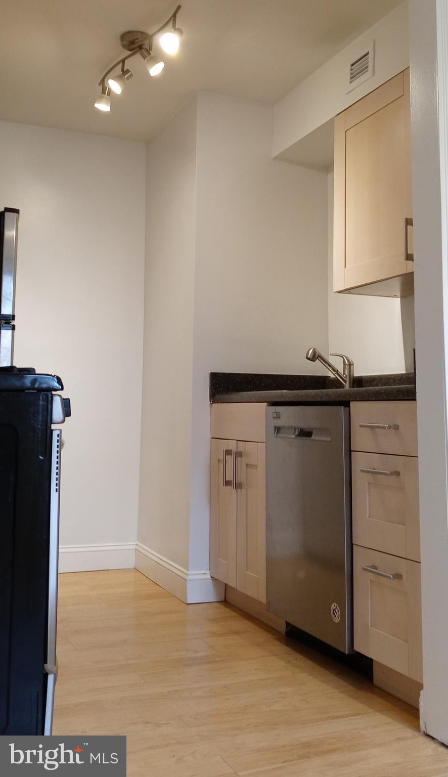 GROSVENOR PARK - Residential Lease