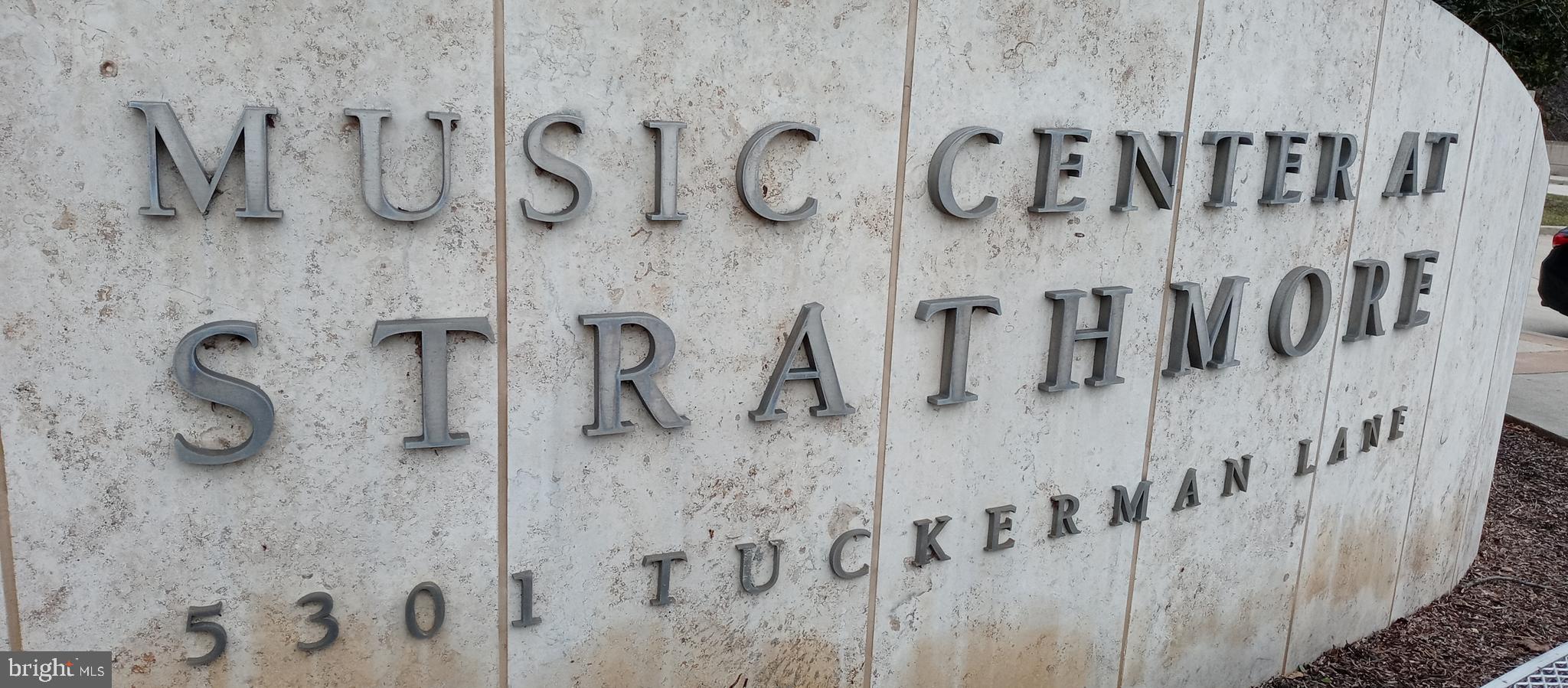 GROSVENOR PARK - Residential Lease