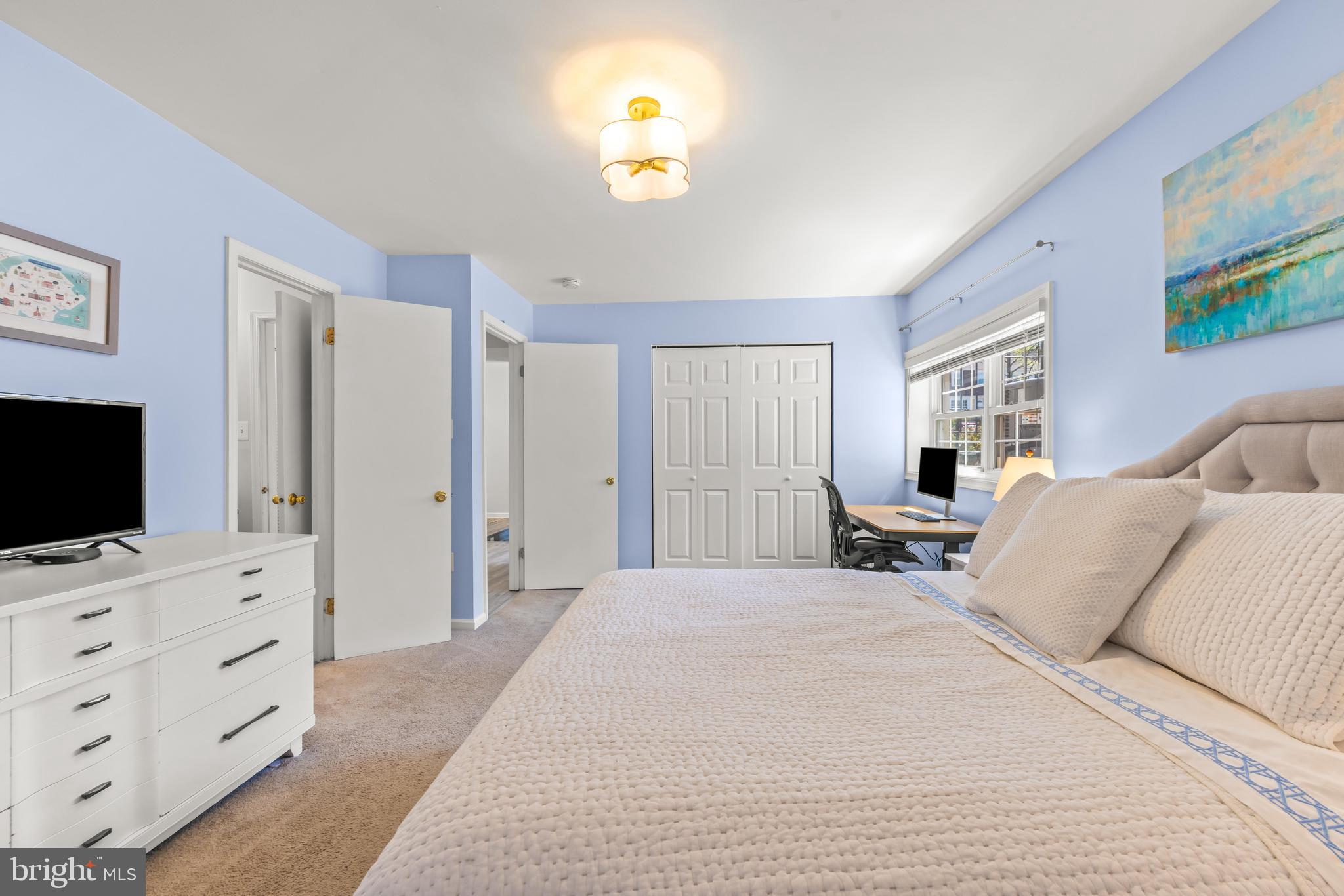 CROFTON MEWS CONDO - Residential