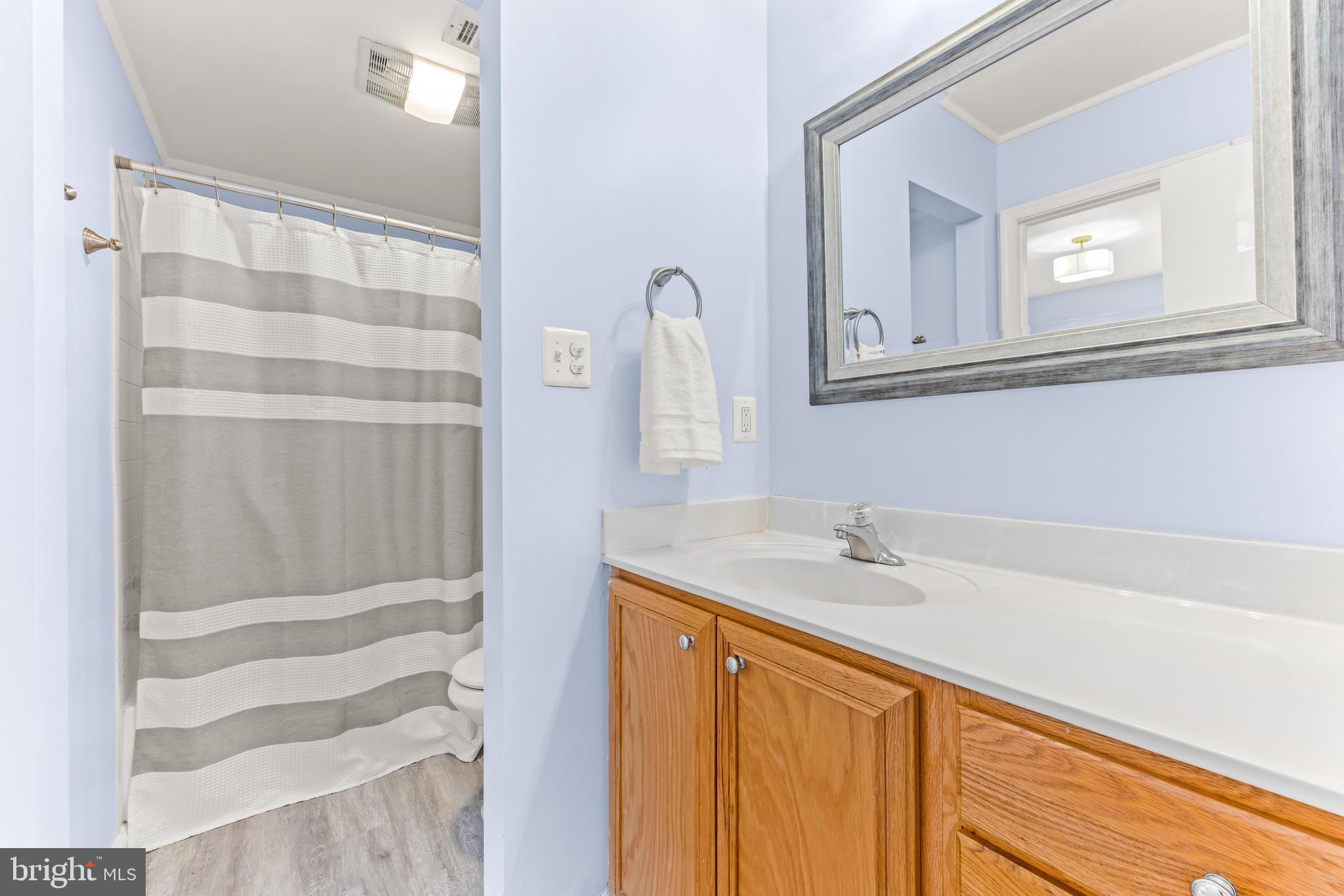 CROFTON MEWS CONDO - Residential