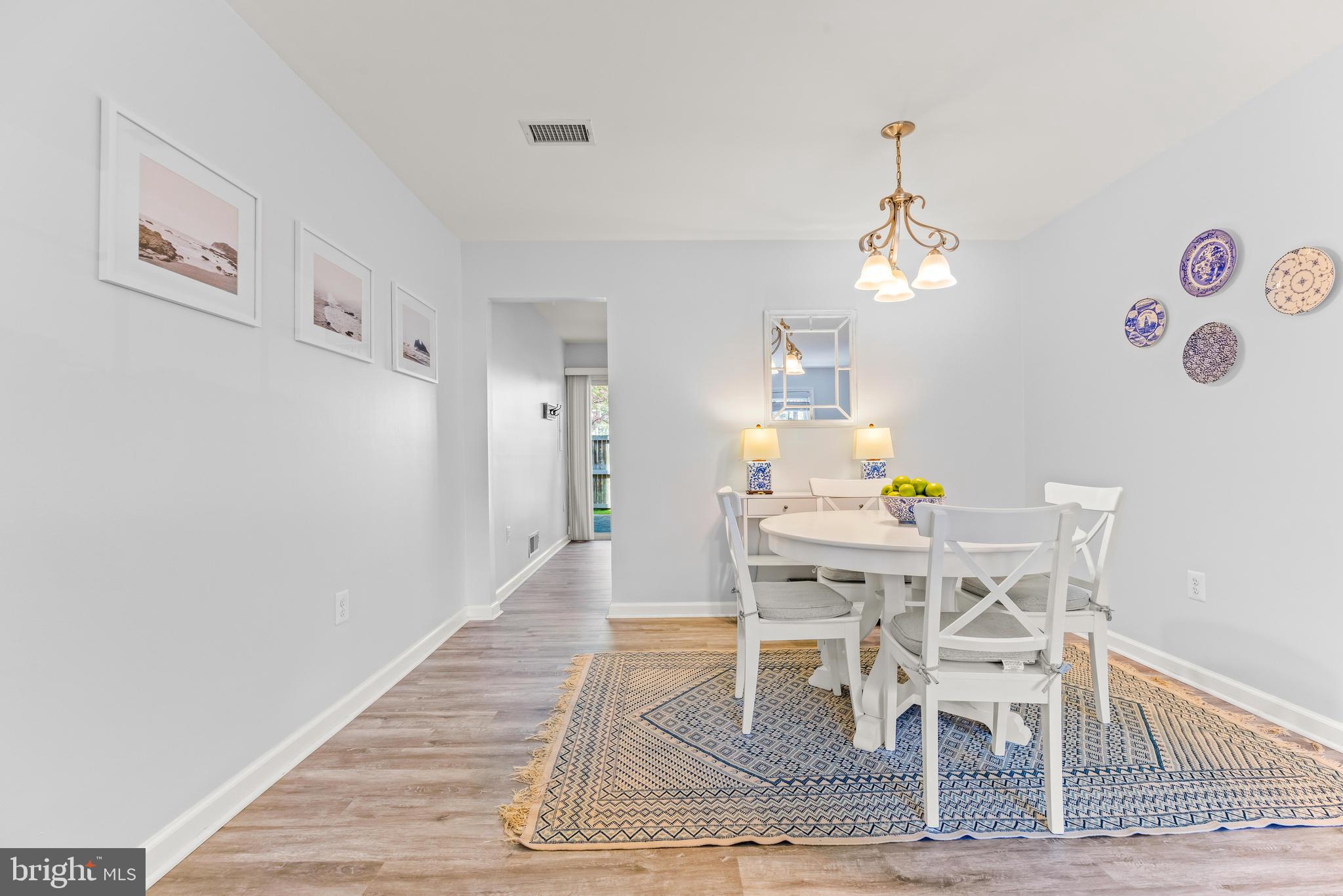 CROFTON MEWS CONDO - Residential