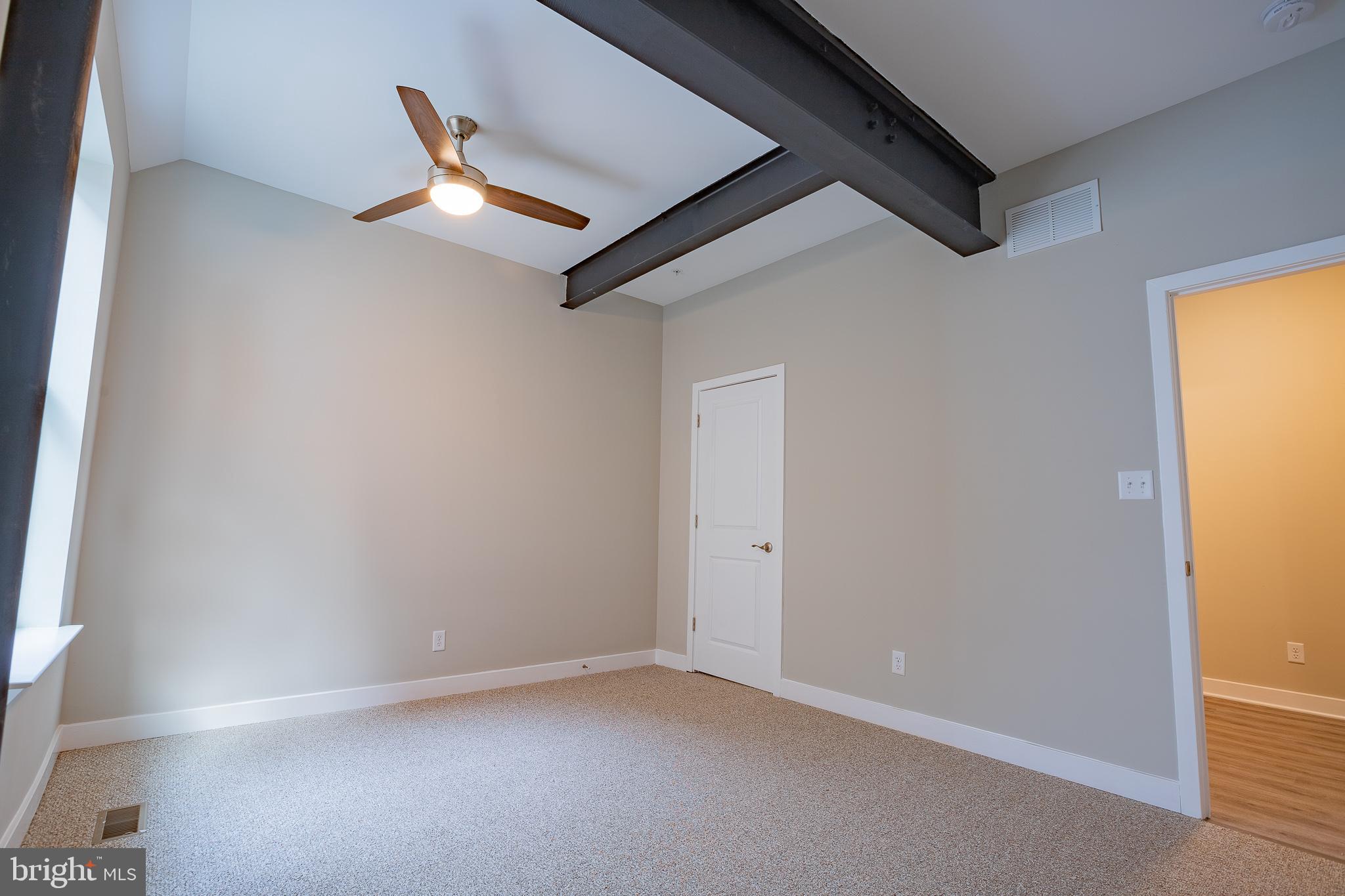 1309 N SCOTT STREET 4