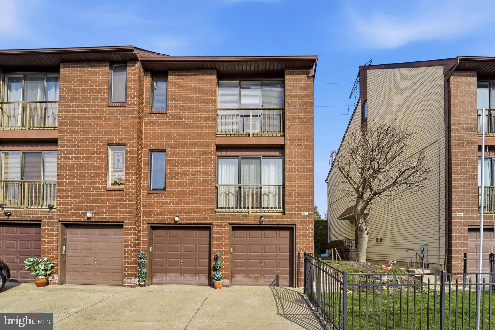 RIVERS BEND III - Residential