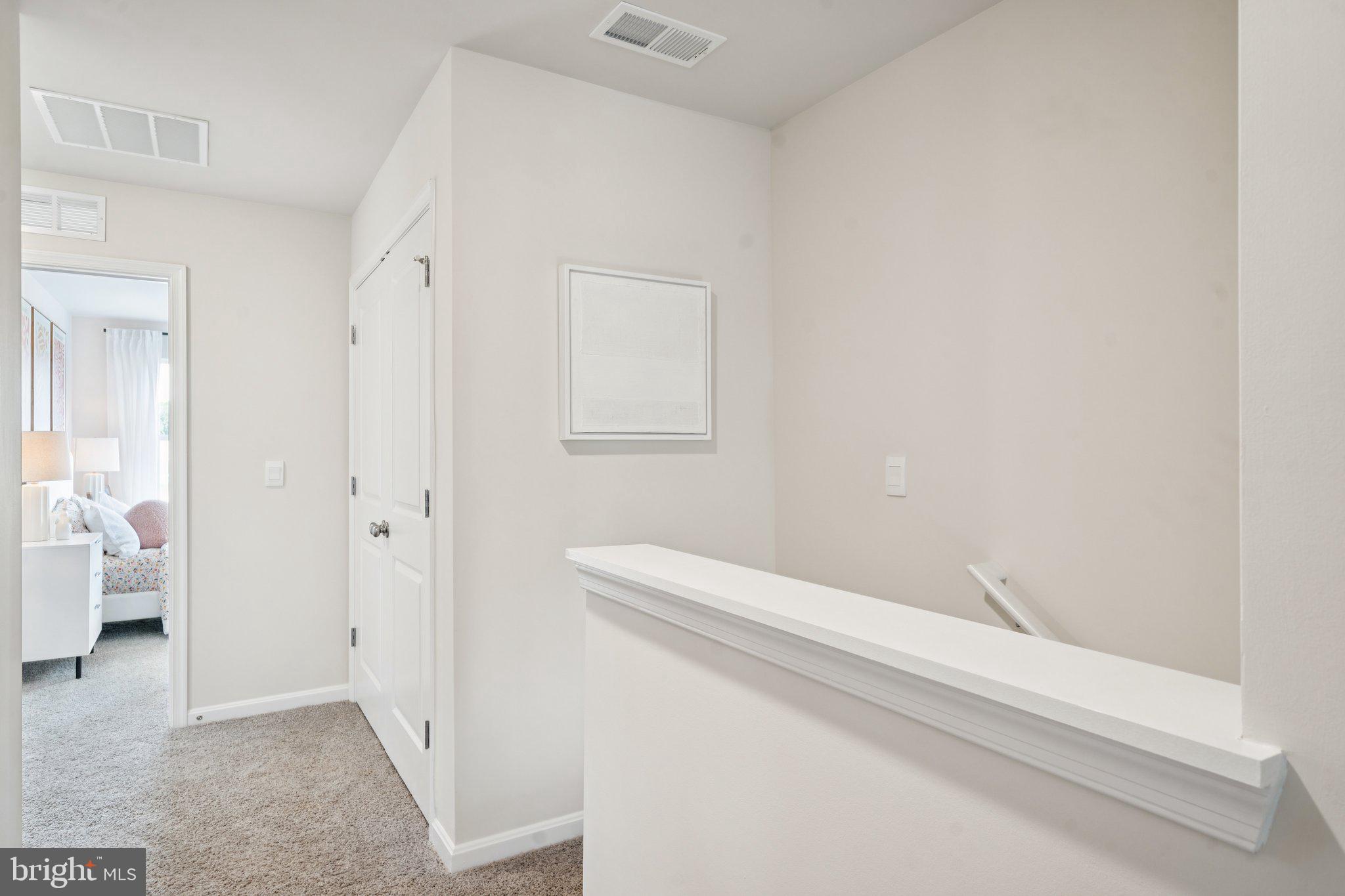 SUMMIT TOWNS - Residential