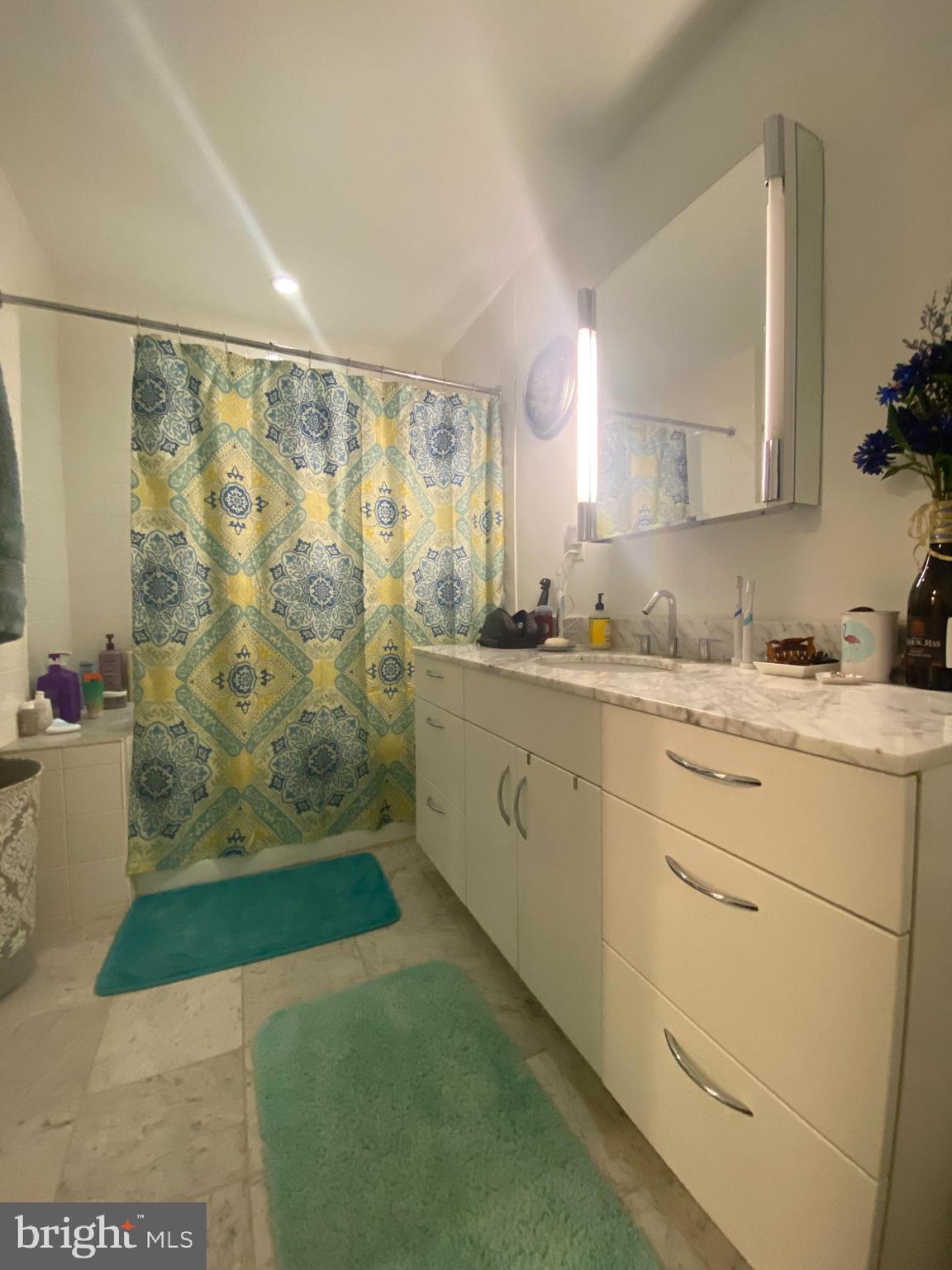 RITTENHOUSE SQUARE - Residential Lease