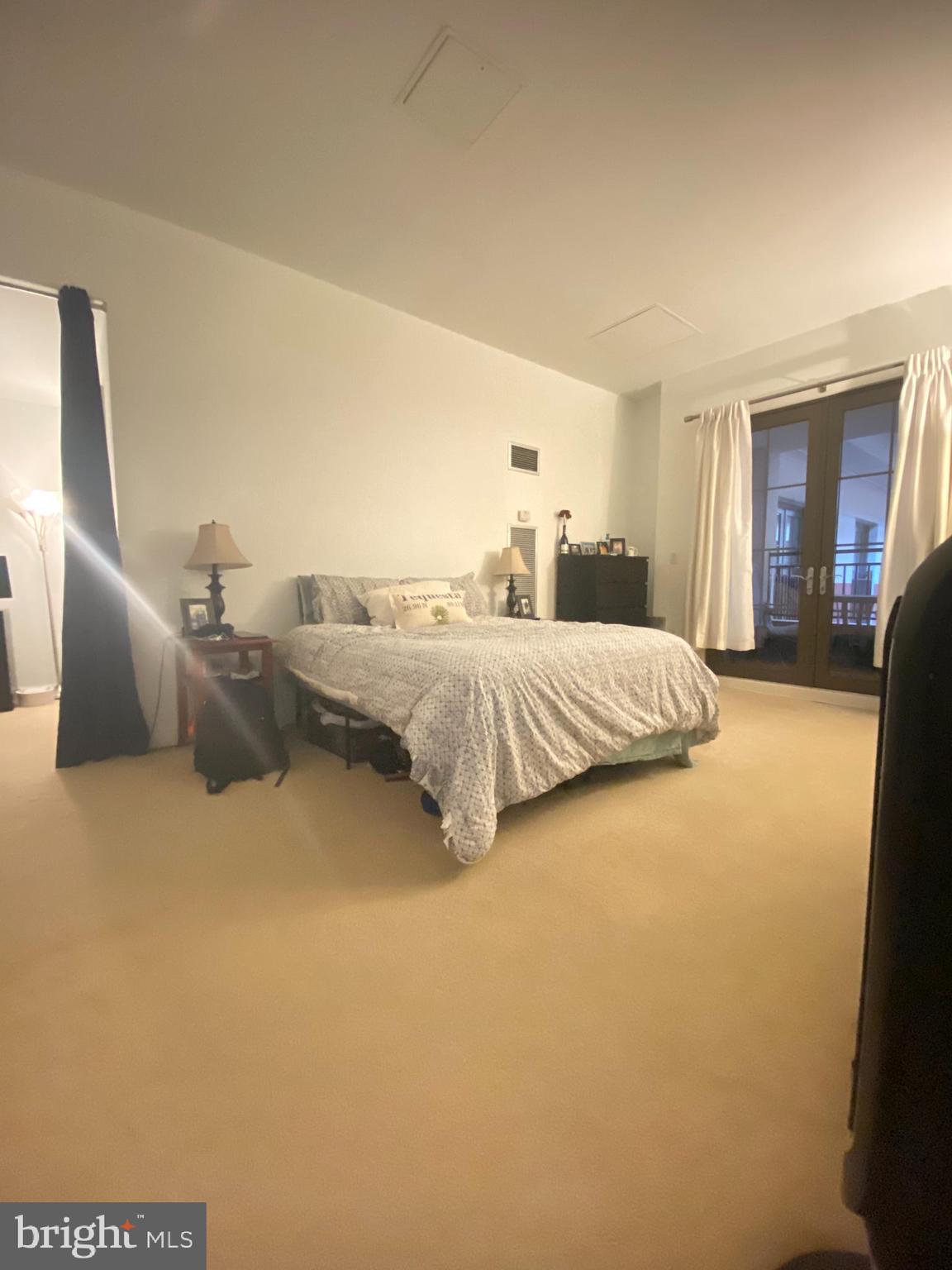 RITTENHOUSE SQUARE - Residential Lease