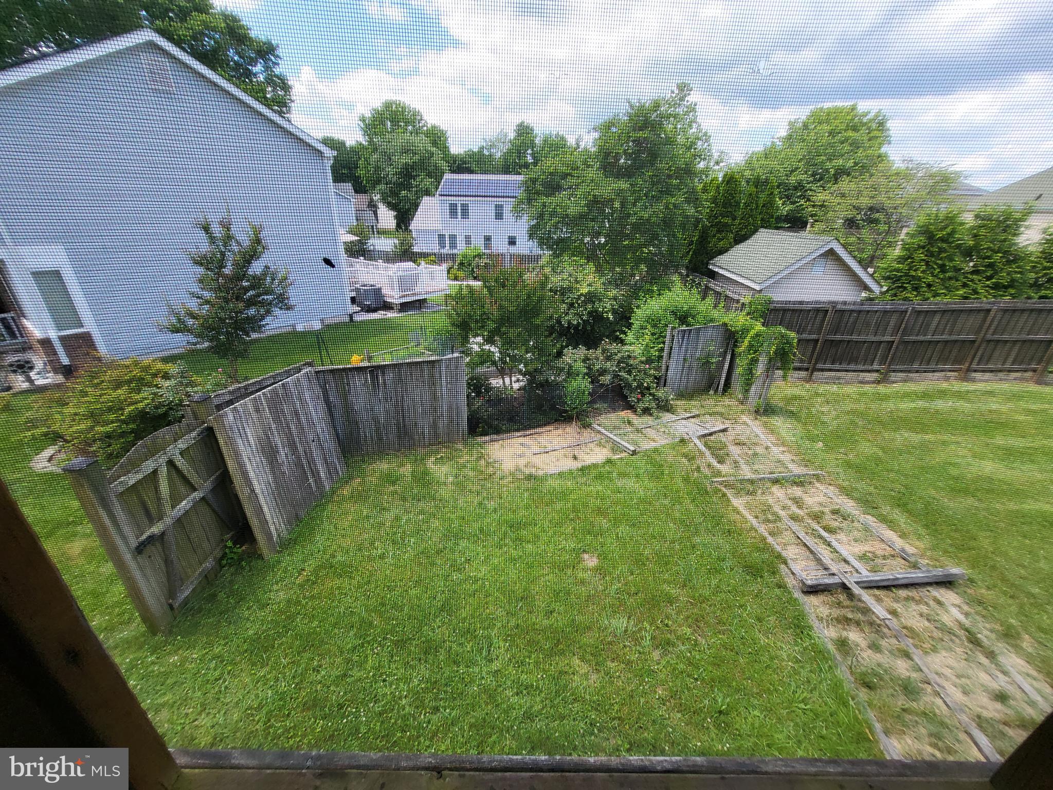 HARMANS WOODS - Residential