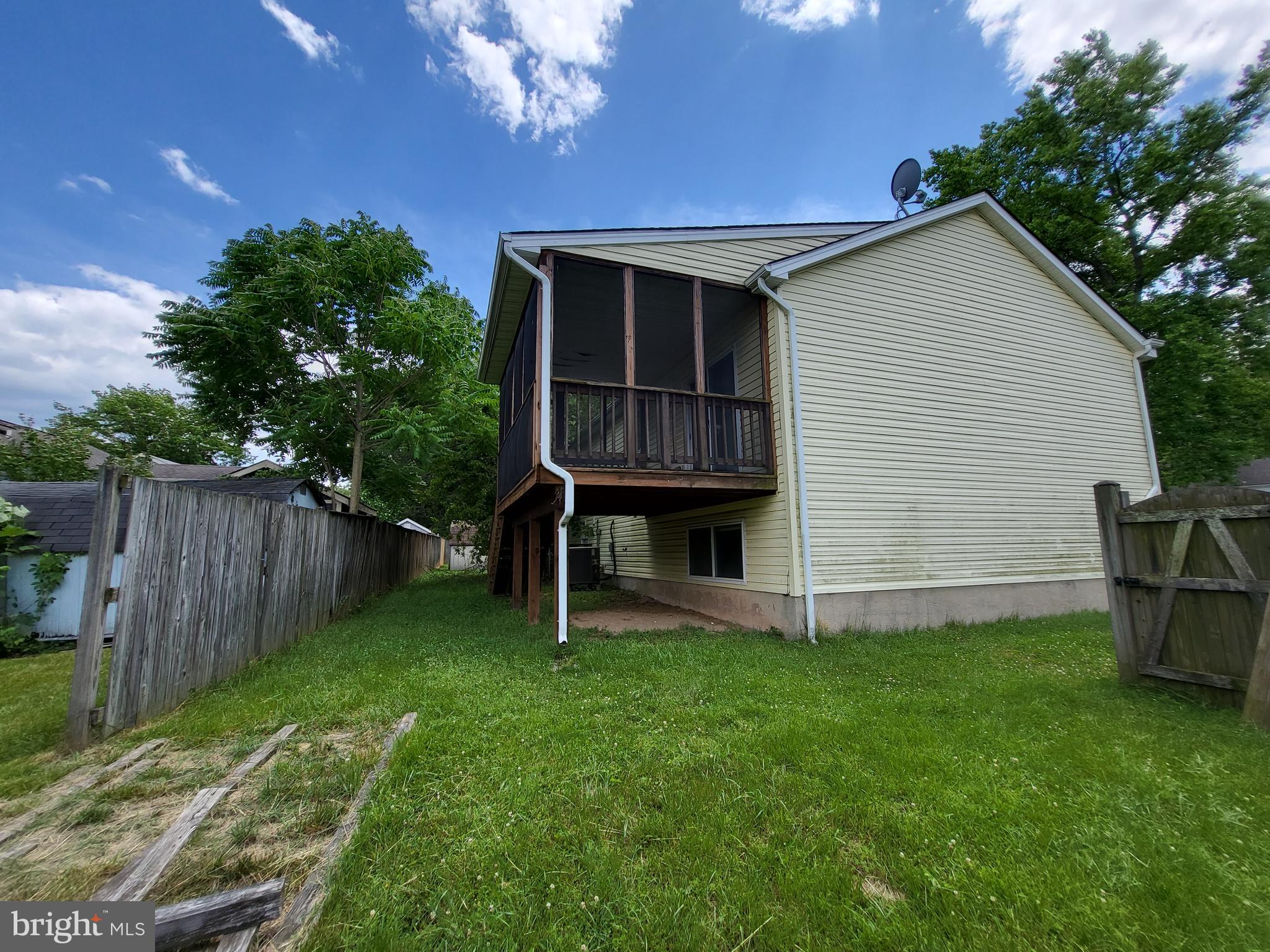 HARMANS WOODS - Residential