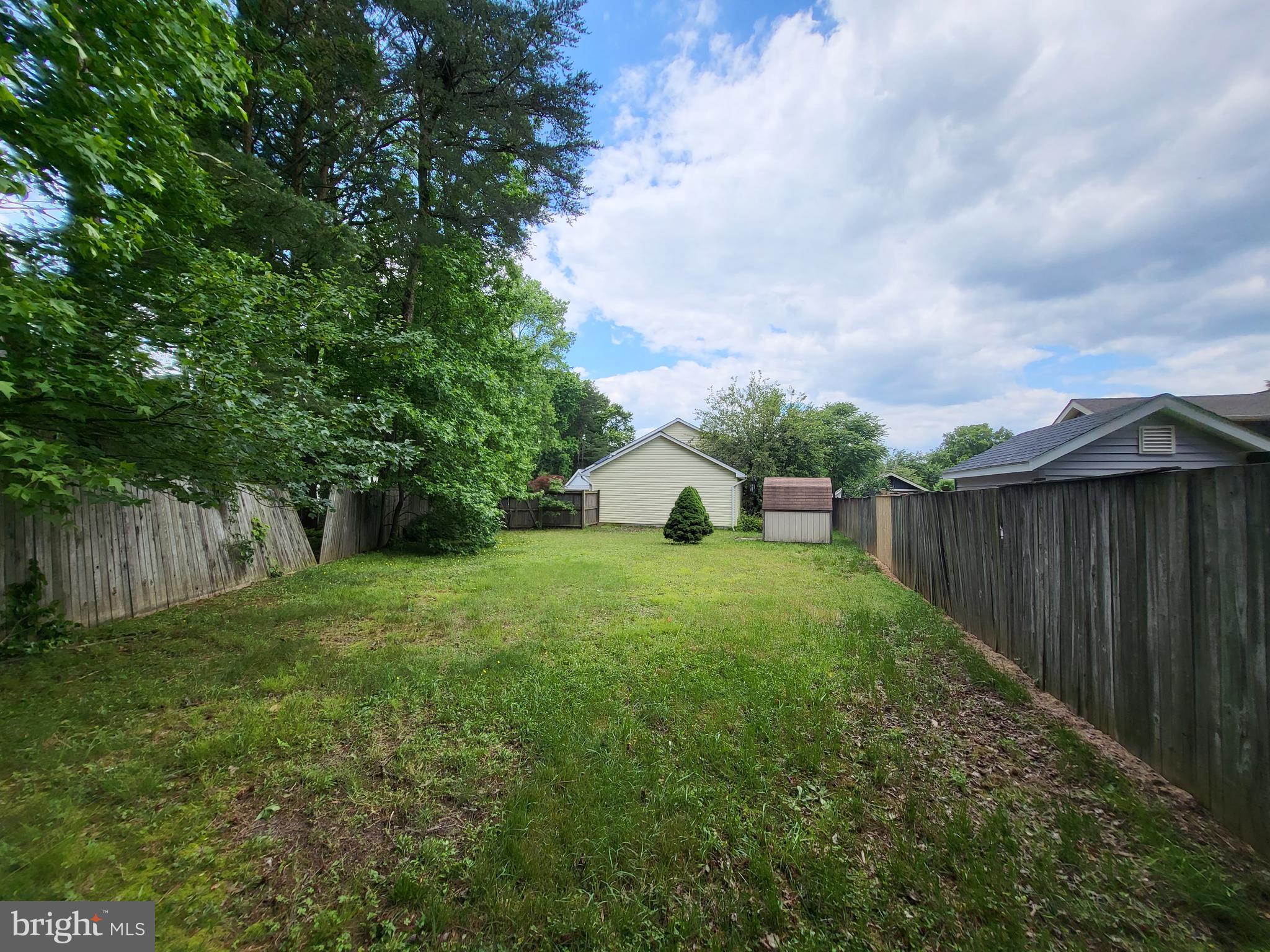 HARMANS WOODS - Residential