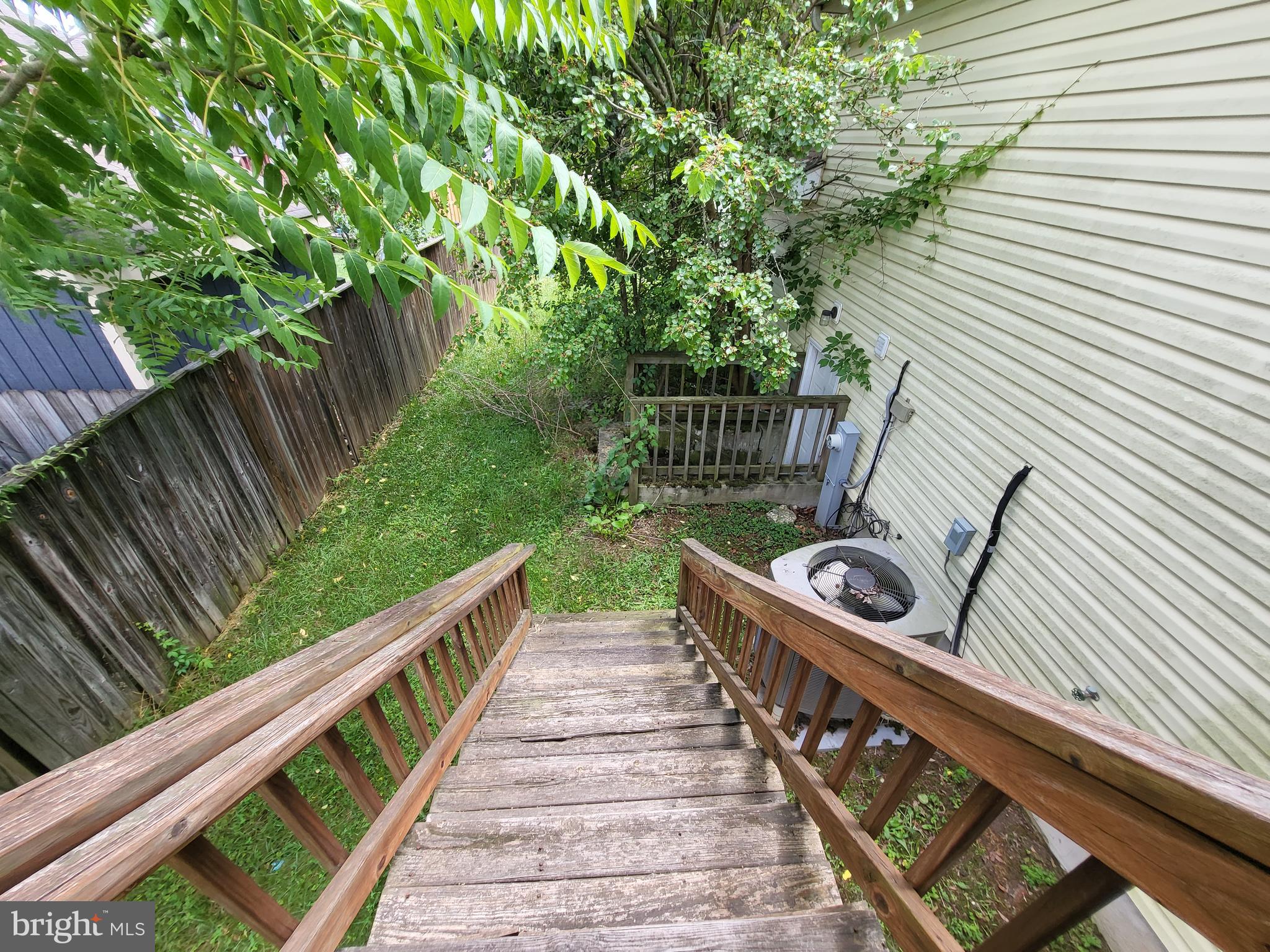 HARMANS WOODS - Residential