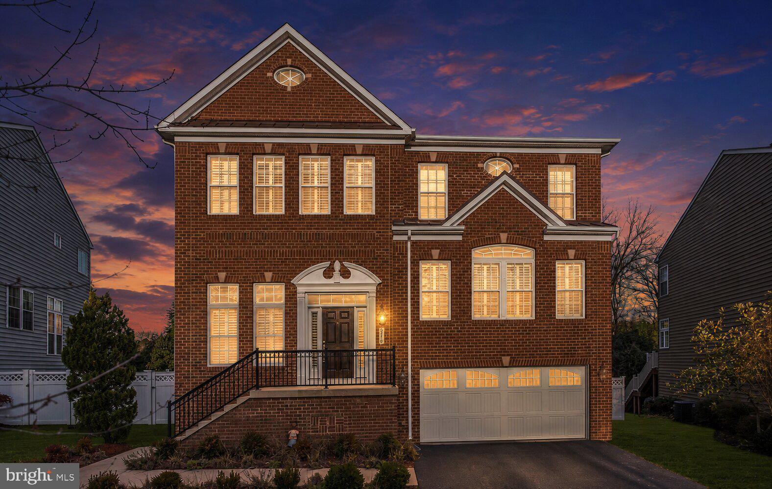 206 BOWEN COURT