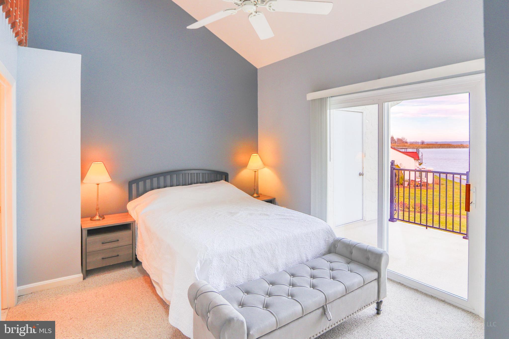 QUEENS LANDING - Residential